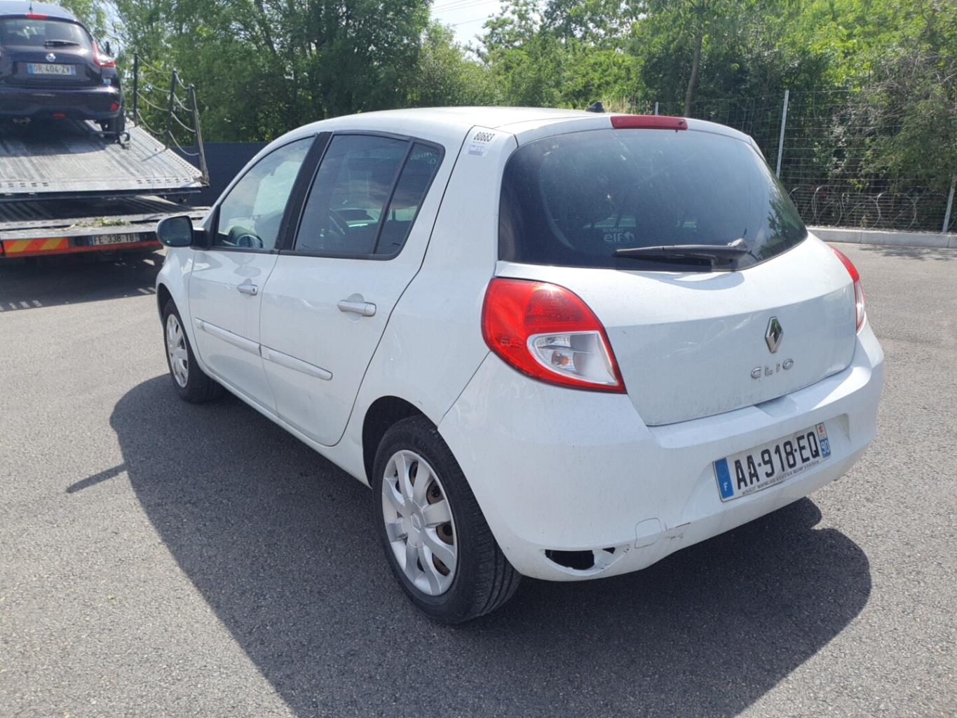 Ecran GPS pour RENAULT CLIO 3 PHASE 1 Ecran GPS pour RENAULT CLIO 3 PHASE 1