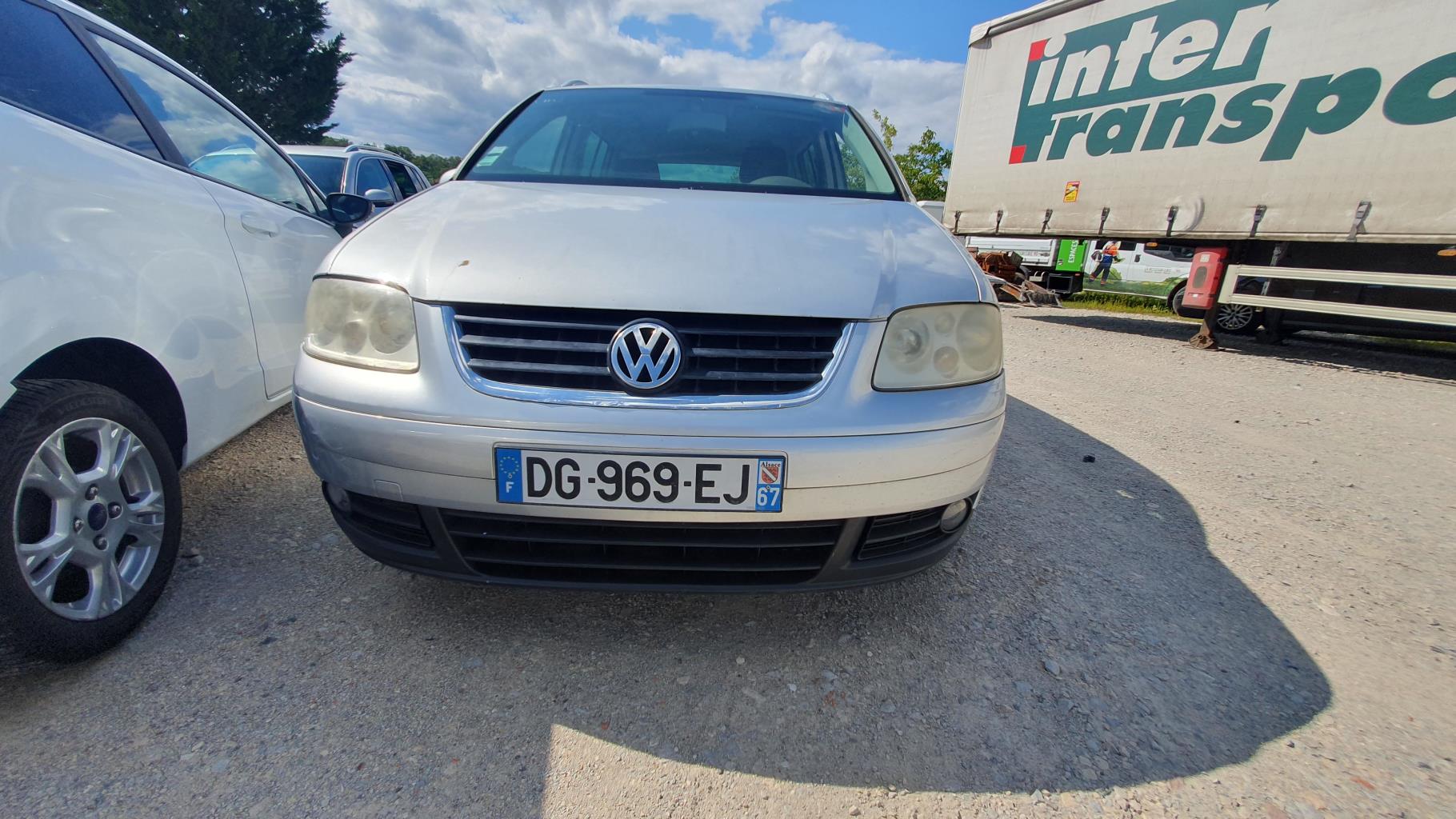 Feu arriere principal gauche (feux) pour VOLKSWAGEN TOURAN 1 PHASE 1 Feu arriere principal gauche (feux) pour VOLKSWAGEN TOURAN 1 PHASE 1