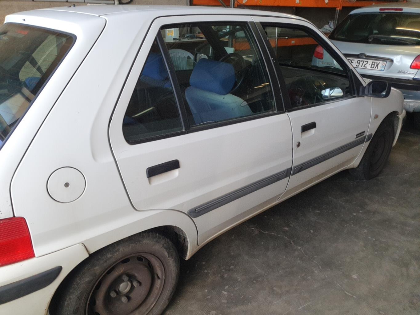 Pare boue avant gauche pour PEUGEOT 106 PHASE 2 Pare boue avant gauche pour PEUGEOT 106 PHASE 2