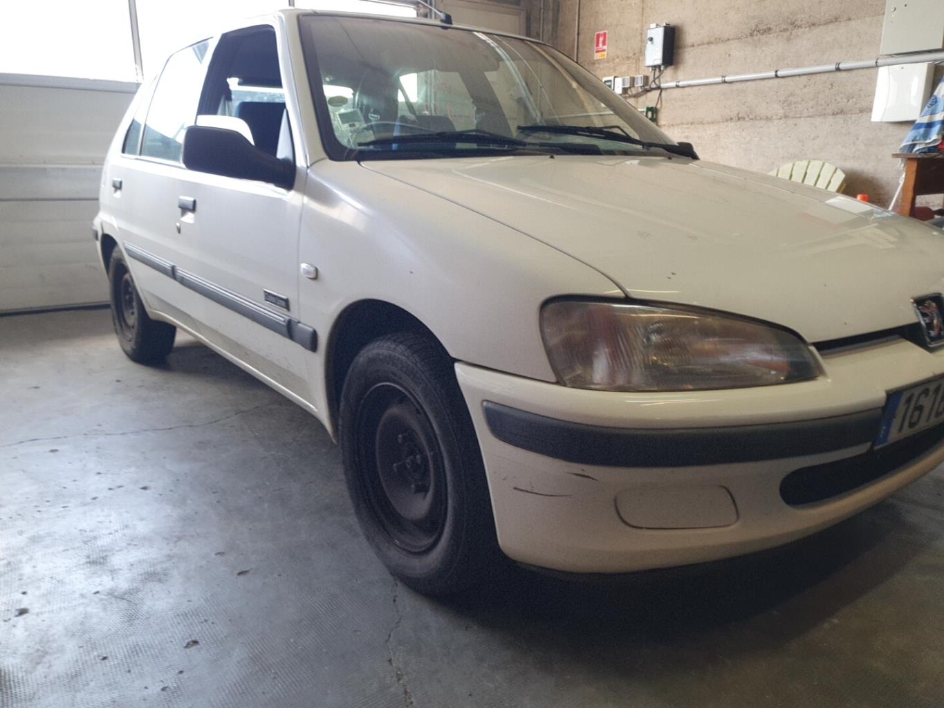 Pare boue avant gauche pour PEUGEOT 106 PHASE 2 Pare boue avant gauche pour PEUGEOT 106 PHASE 2