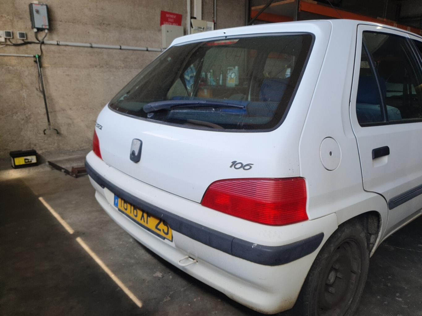 Pare boue avant gauche pour PEUGEOT 106 PHASE 2 Pare boue avant gauche pour PEUGEOT 106 PHASE 2