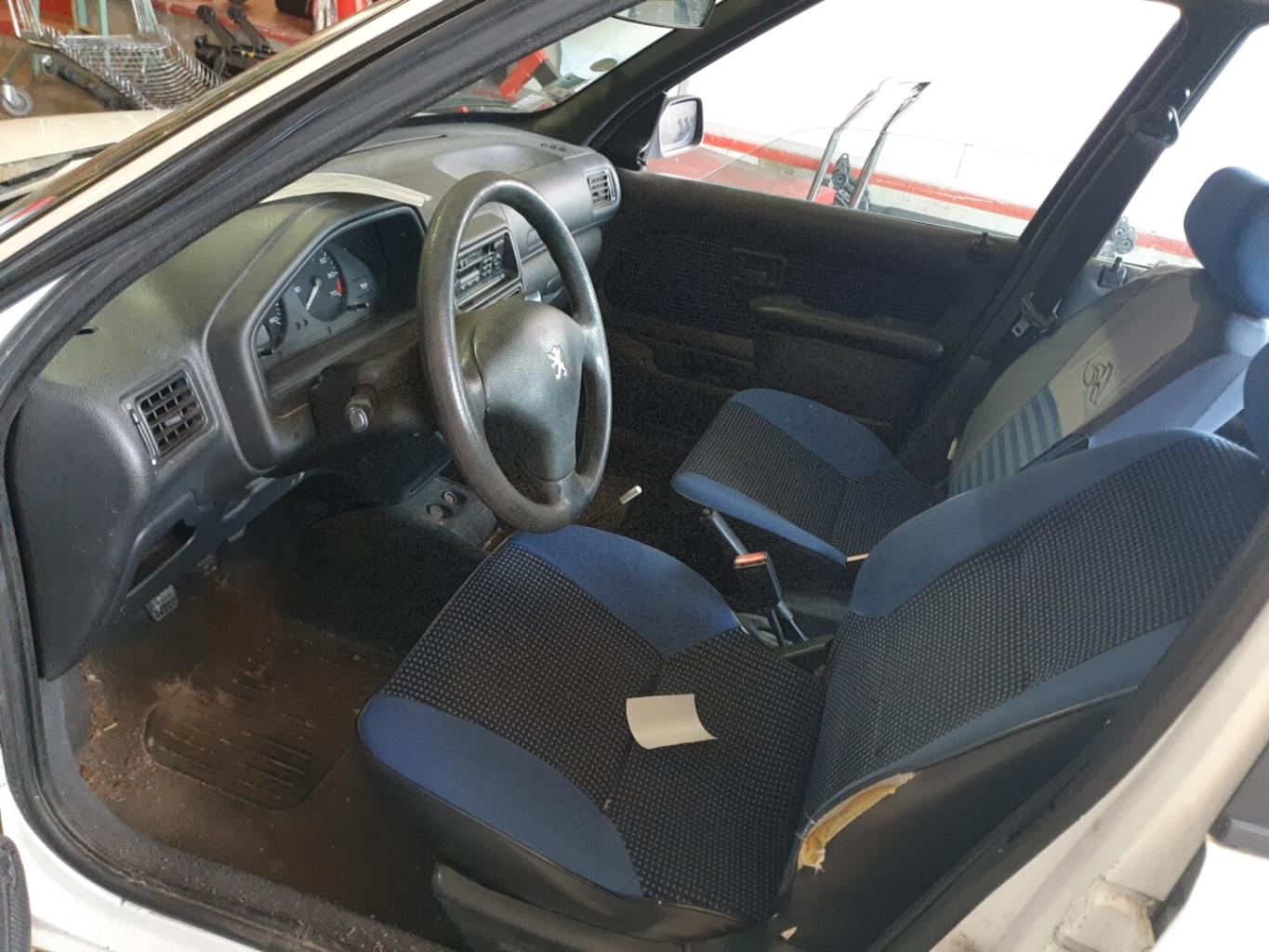 Pare boue avant gauche pour PEUGEOT 106 PHASE 2 Pare boue avant gauche pour PEUGEOT 106 PHASE 2
