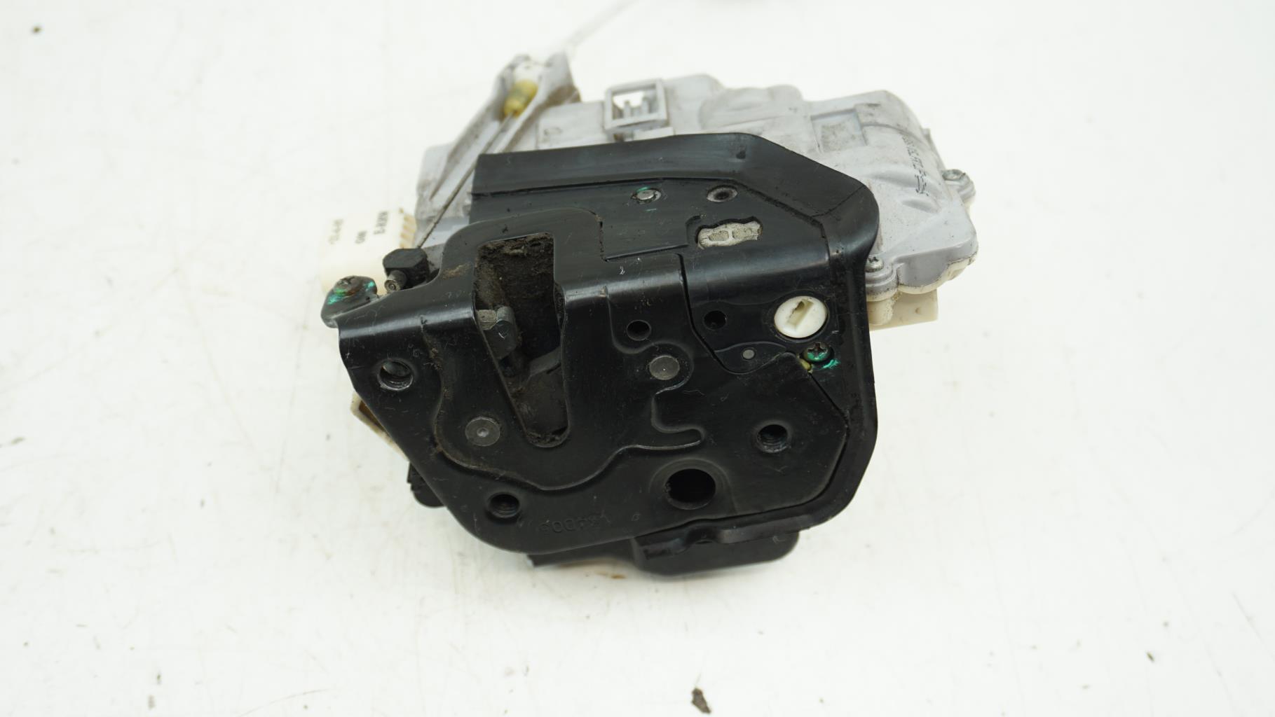 Serrure avant droit AUDI A3 2 PHASE 1 Diesel - 1