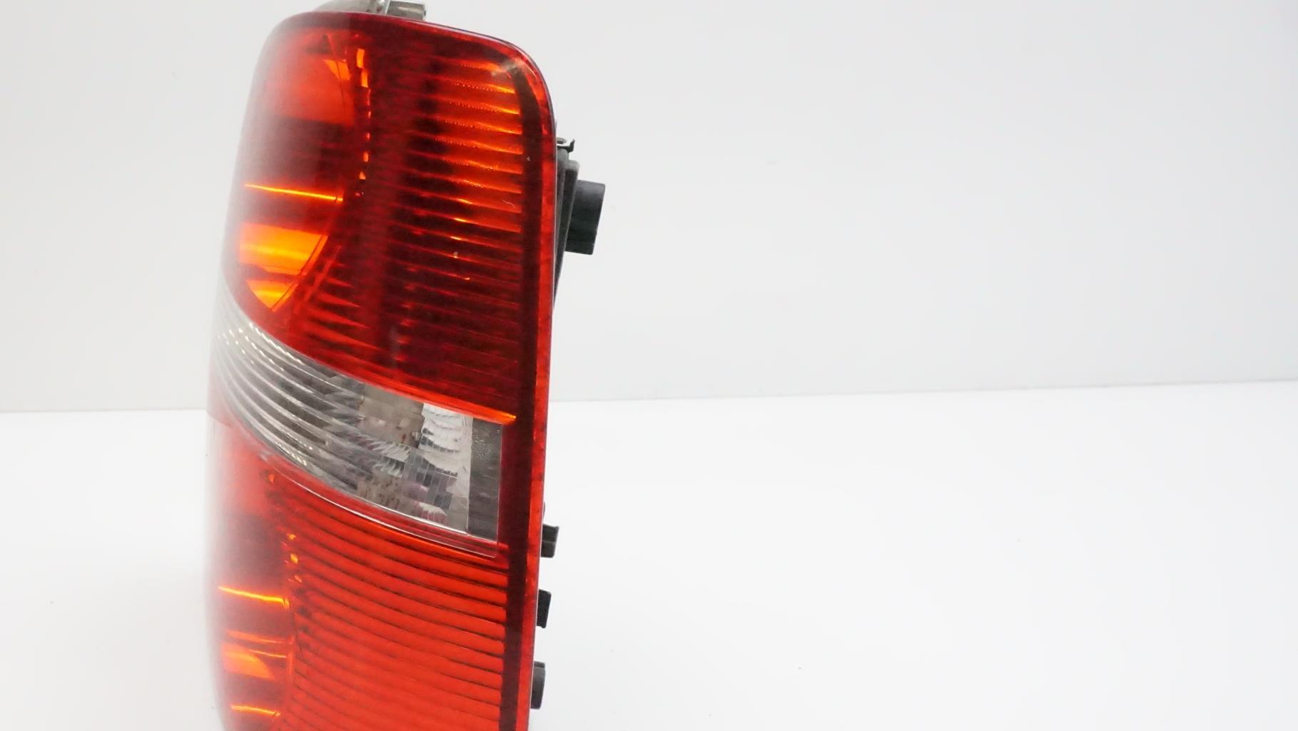 Fanale posteriore principale destro (luci) VOLKSWAGEN TOURAN 1 PHASE 1 Diésel - 1