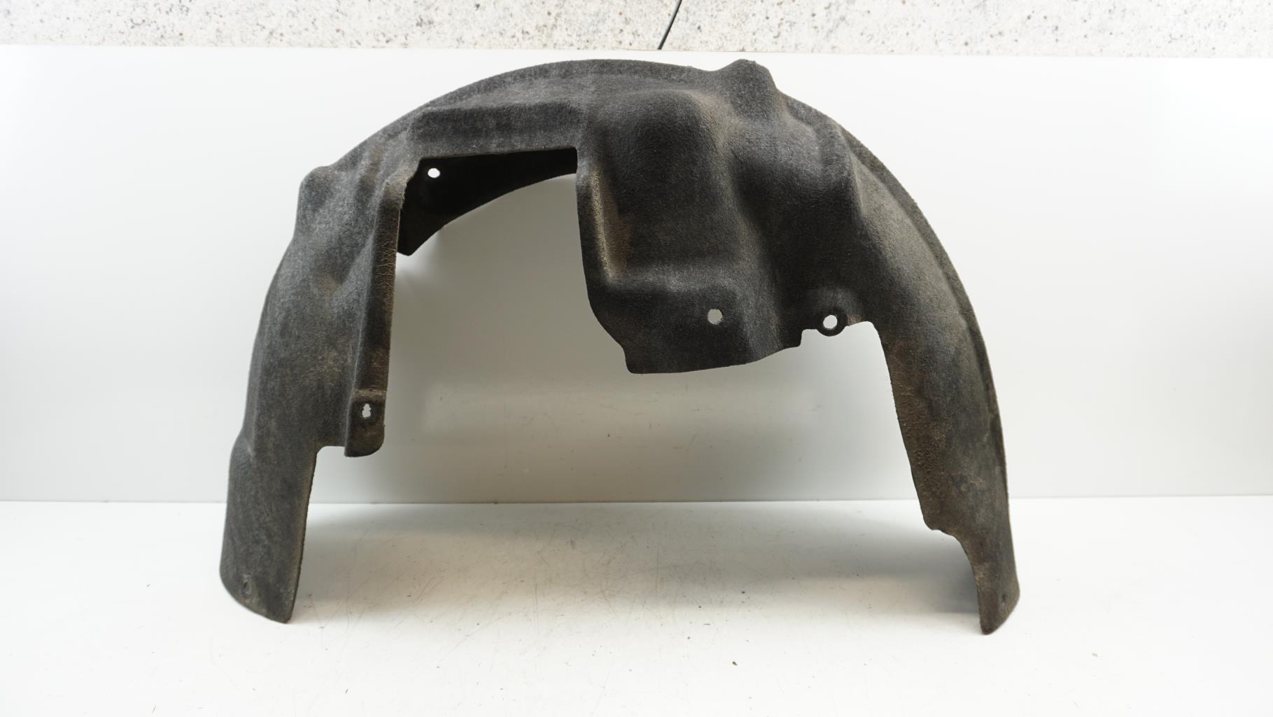 Parasale posteriore sinistro BMW SERIE 1 F21 PHASE 2 Diésel - 1
