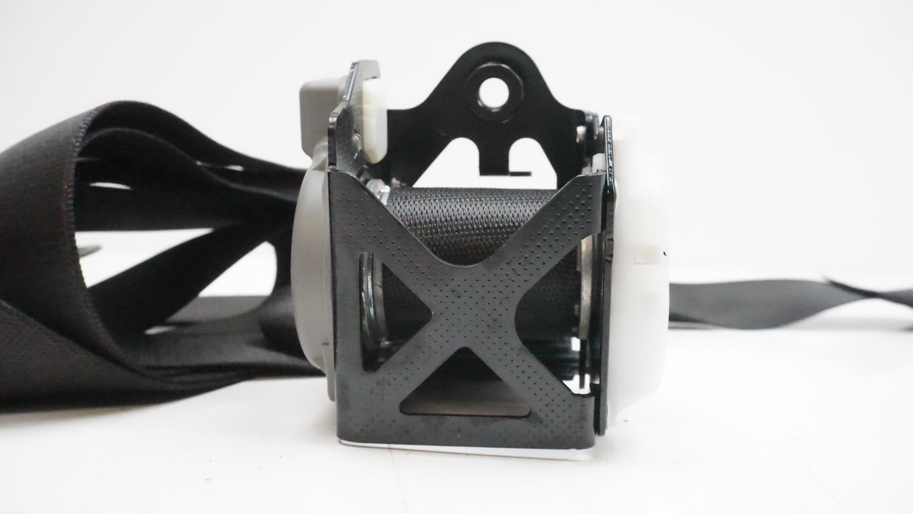 Ceinture avant gauche BMW X6 E71 PHASE 1 Diesel - 1