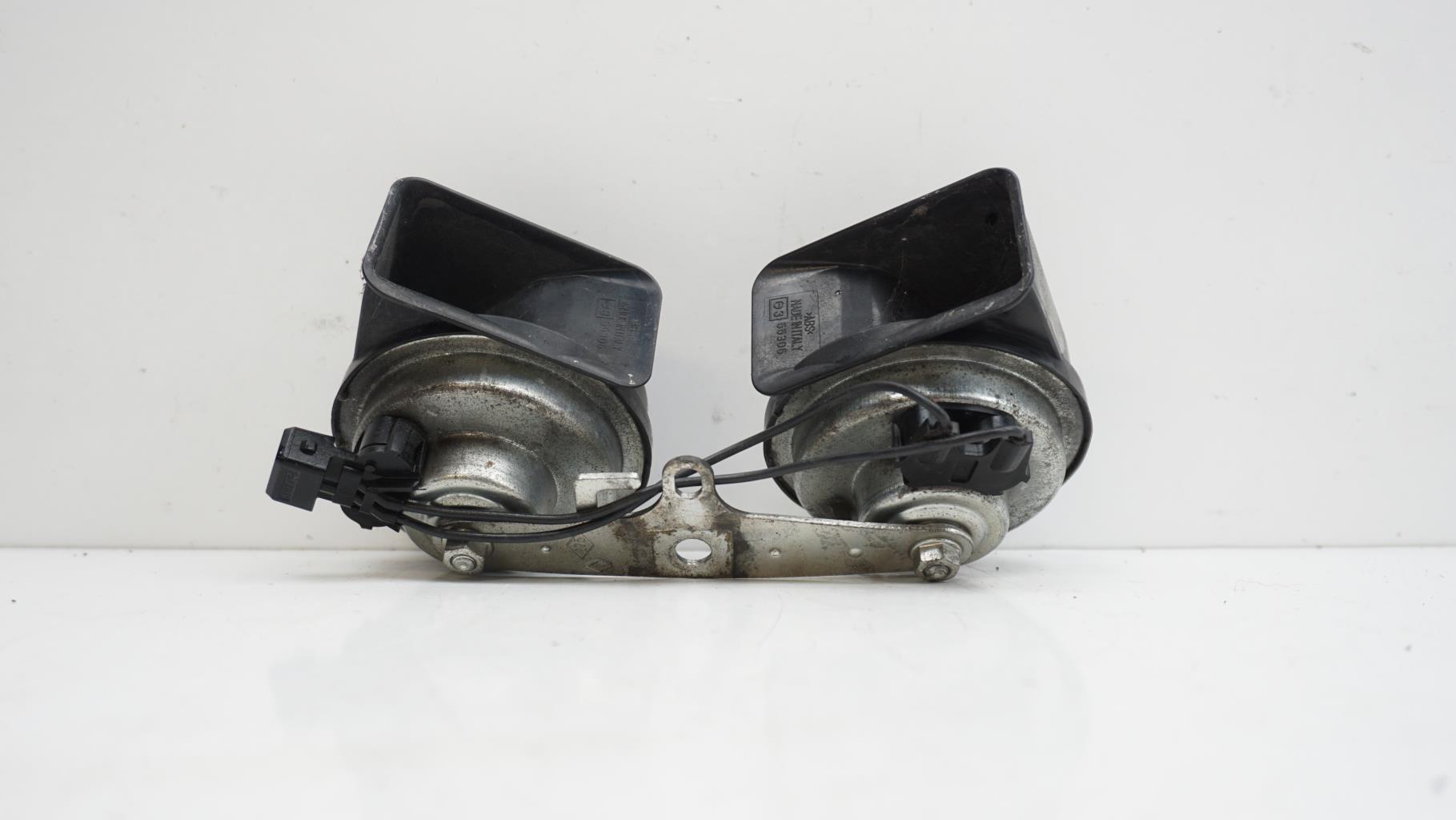 Avertisseur/Klaxon RENAULT CLIO 3 PHASE 1 Essence - 1