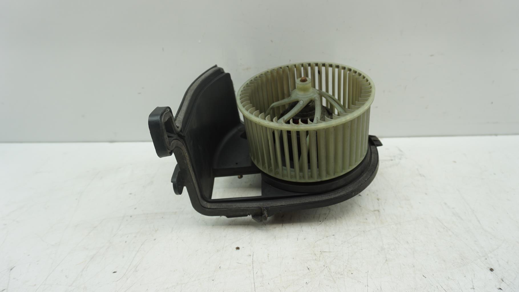 Pulseur d'air RENAULT CLIO 2 PHASE 1 Essence - 1