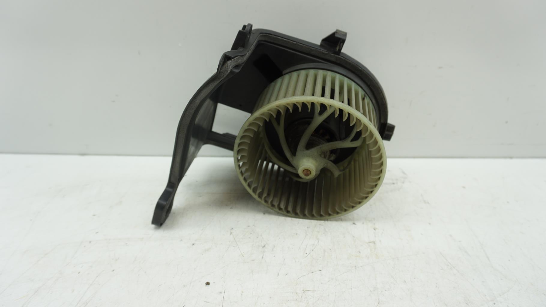 Pulseur d'air RENAULT CLIO 2 PHASE 1 Essence - 1