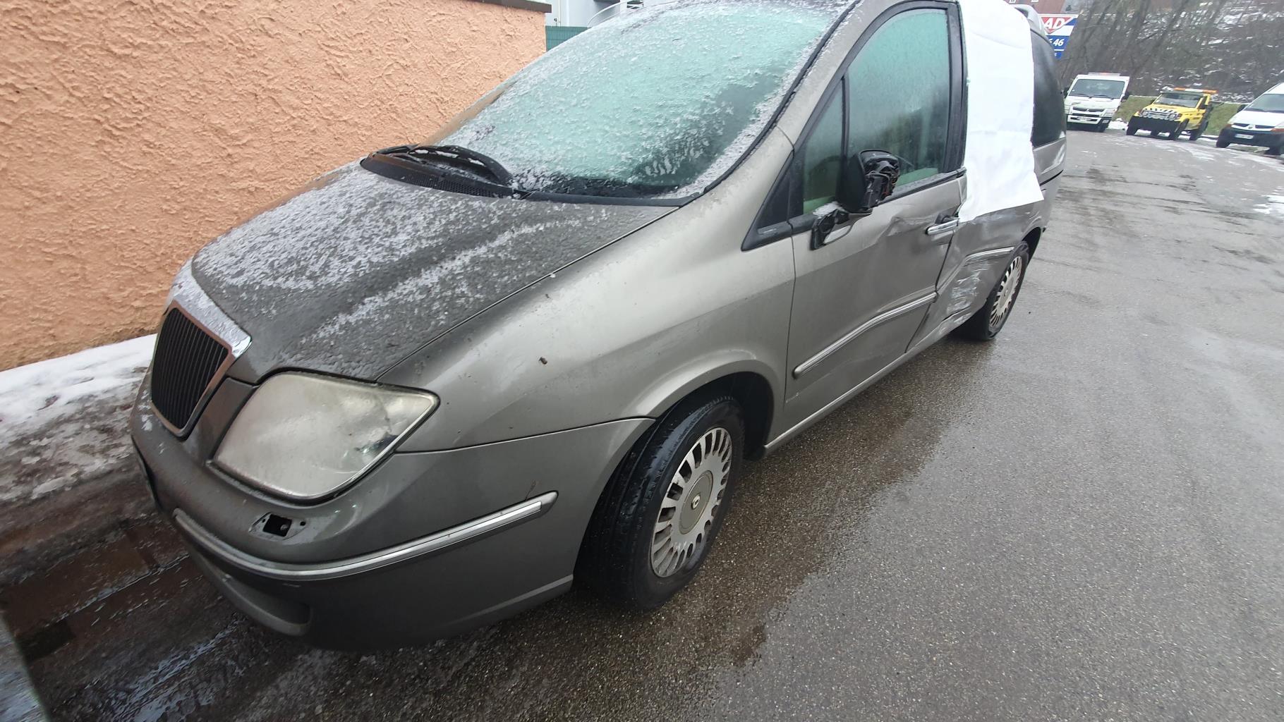 Pare choc arriere pour LANCIA PHEDRA Pare choc arriere pour LANCIA PHEDRA