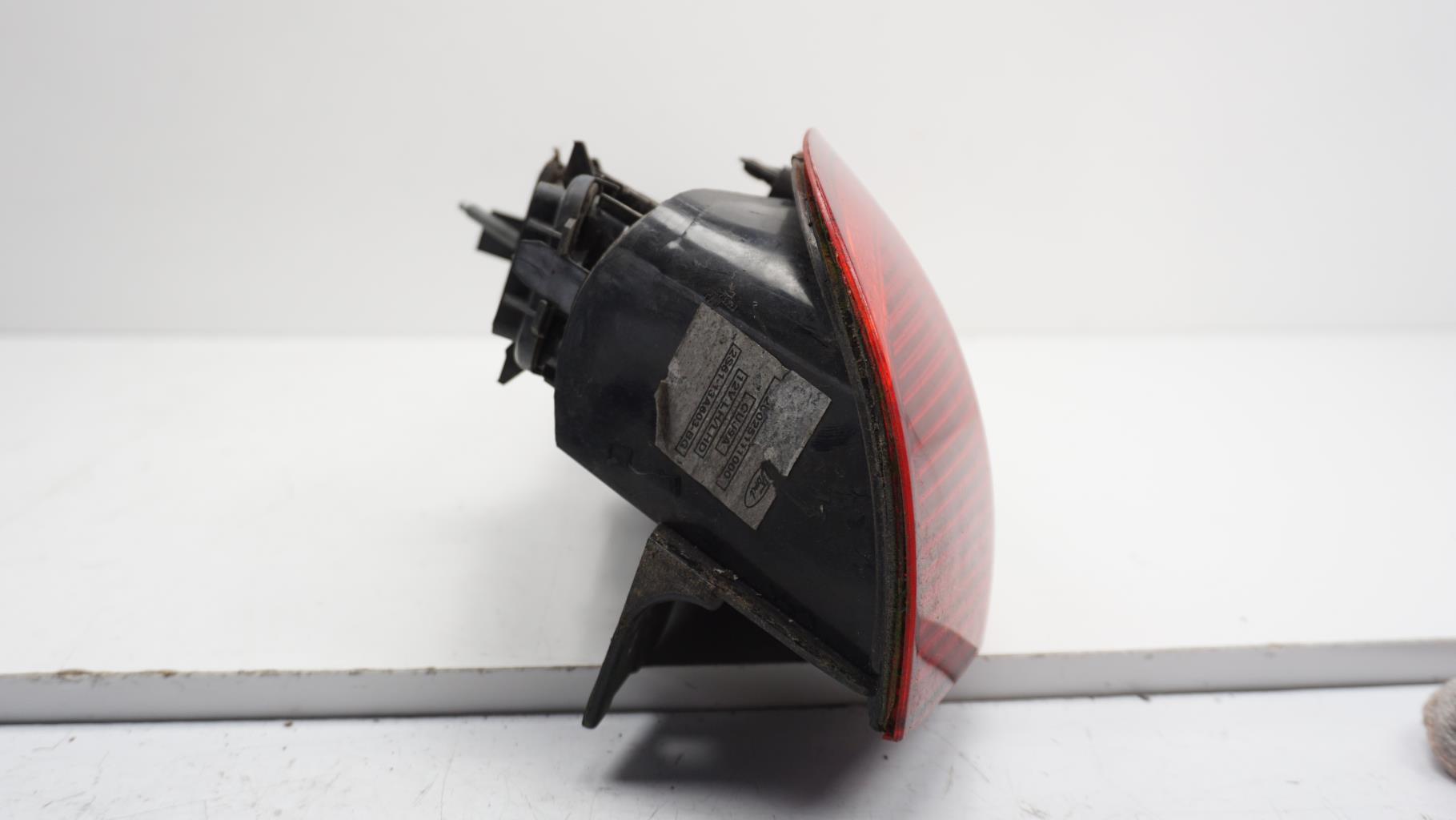 Fanale posteriore principale sinistro (luci) FORD FIESTA 5 PHASE 1 Gasolina - 1