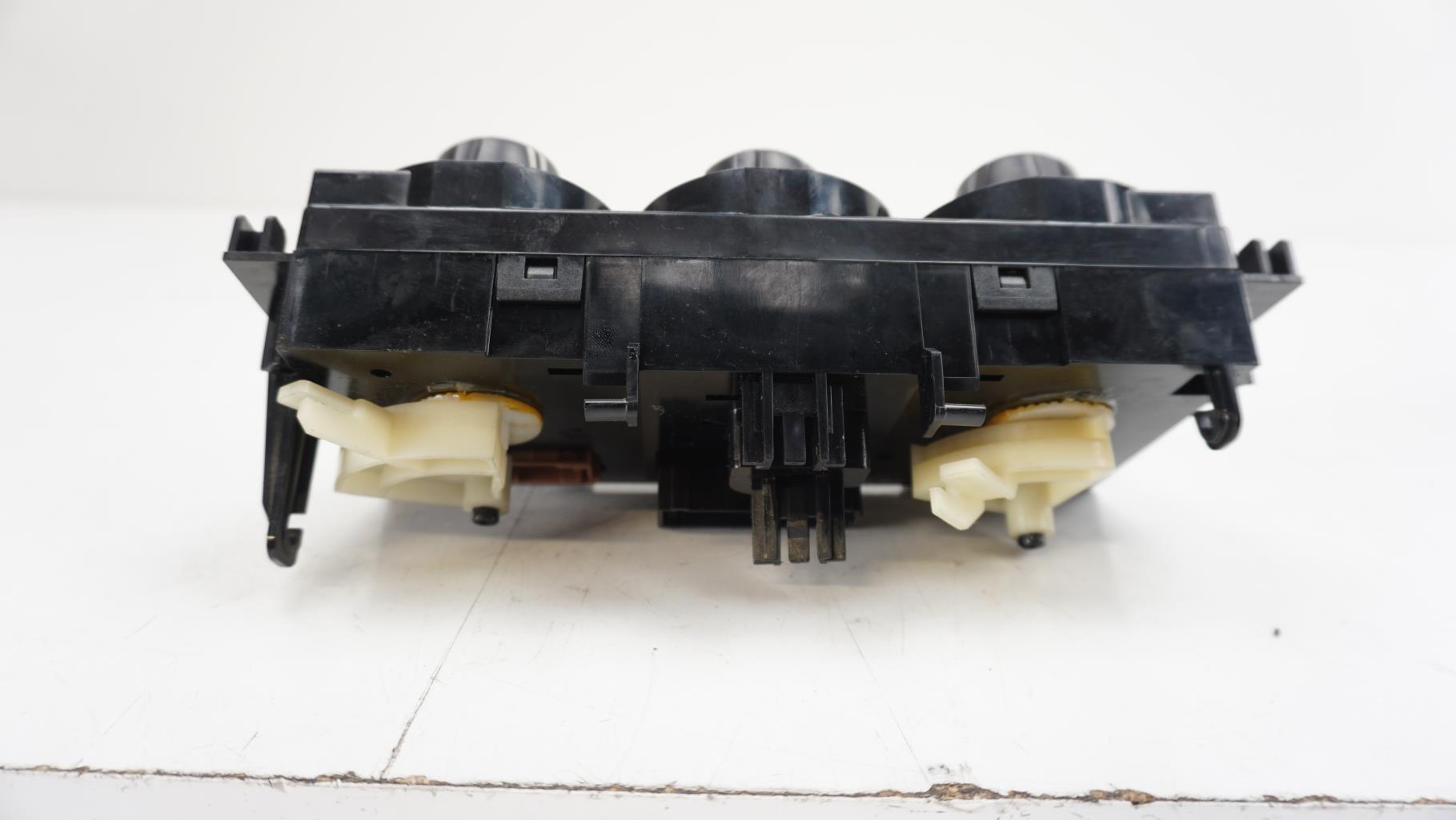 Commande chauffage CITROEN C3 2 PHASE 1 Diesel - 1
