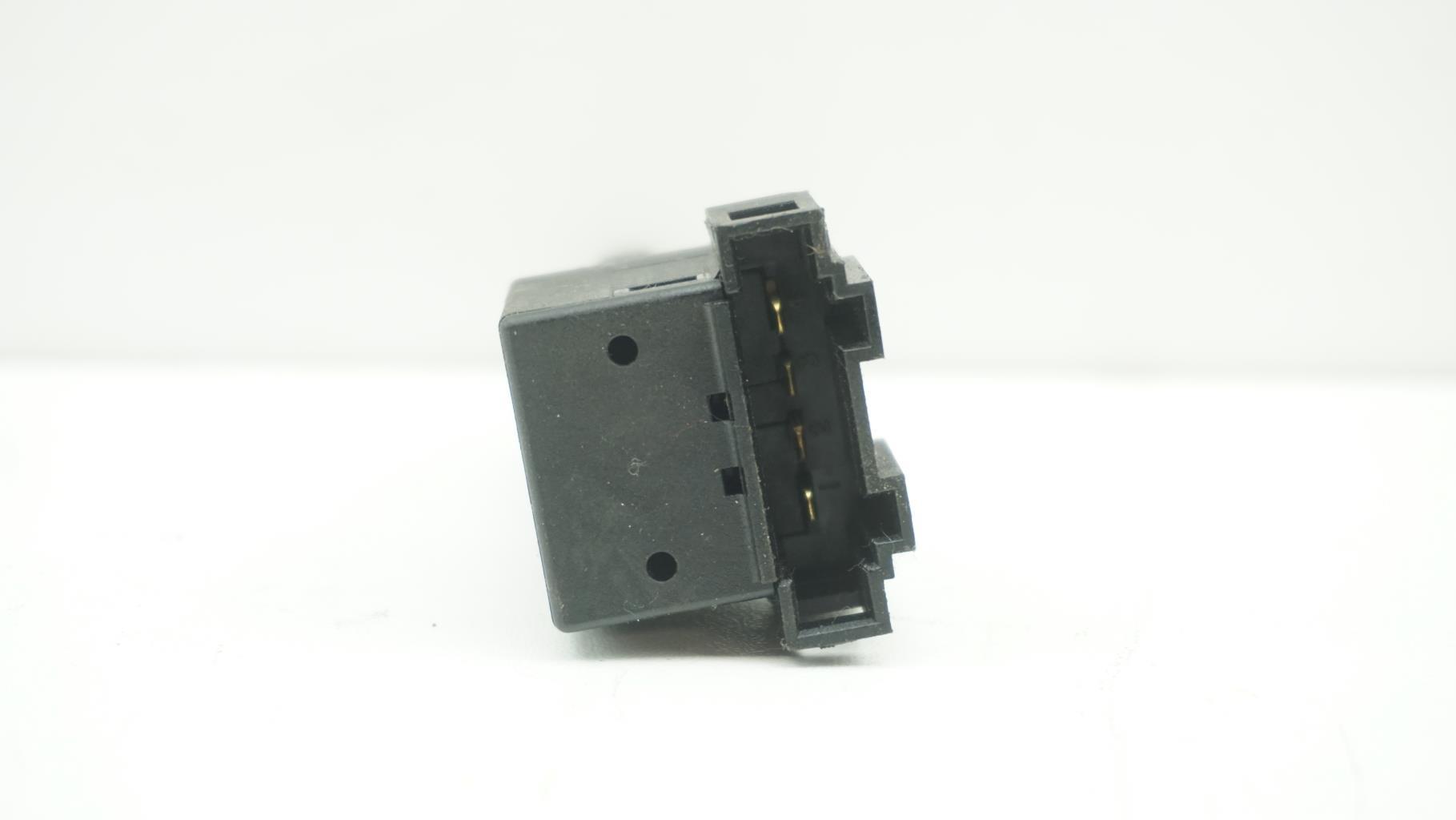 Contattore luce stop VOLKSWAGEN GOLF 4 Diésel - 1