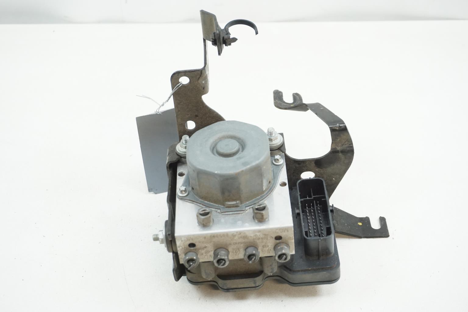 Blocco ABS (antibloccaggio freni) RENAULT CLIO 4 PHASE 1 Diésel - 1