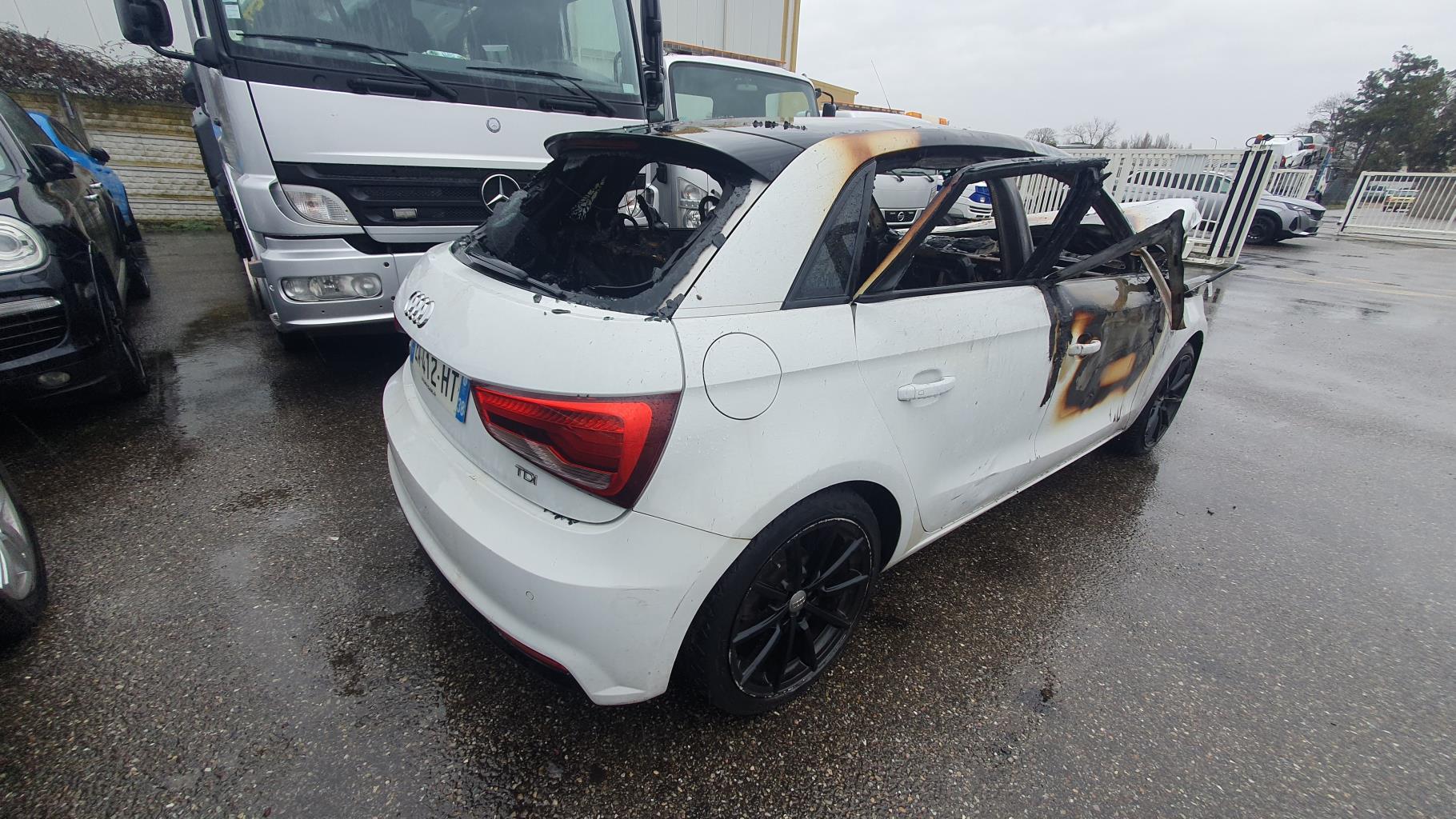 Cardan gauche (transmission) pour AUDI A1 1 SPORTBACK PHASE 2 Cardan gauche (transmission) pour AUDI A1 1 SPORTBACK PHASE 2
