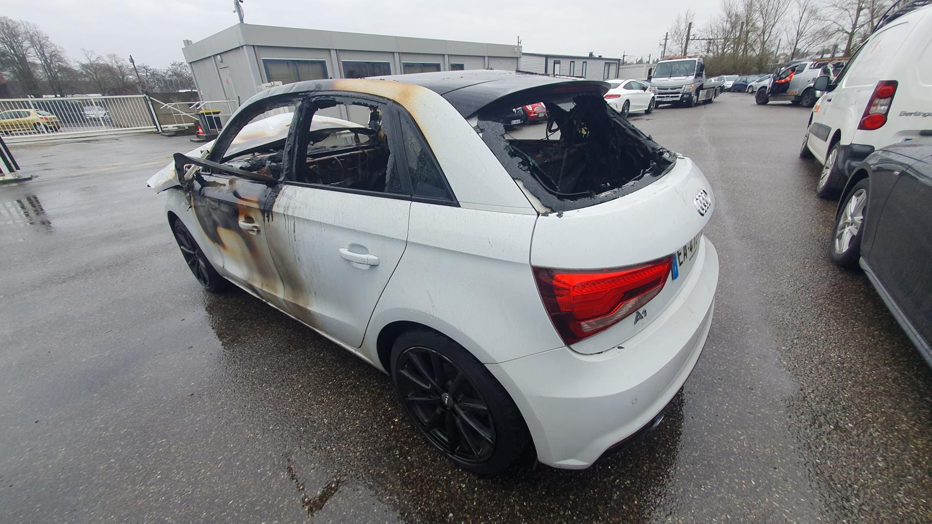 Cardan gauche (transmission) pour AUDI A1 1 SPORTBACK PHASE 2 Cardan gauche (transmission) pour AUDI A1 1 SPORTBACK PHASE 2