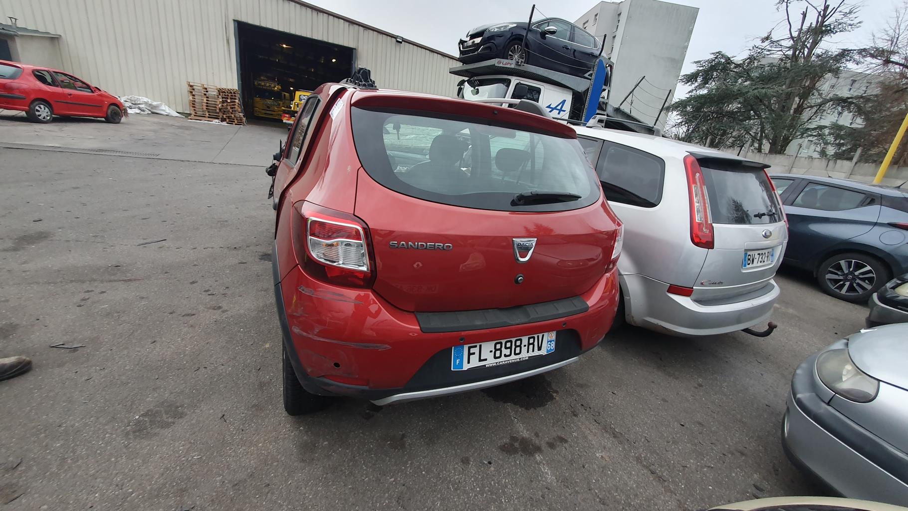 Extension d'aile avant droit pour DACIA SANDERO 2 PHASE 1 Extension d'aile avant droit pour DACIA SANDERO 2 PHASE 1