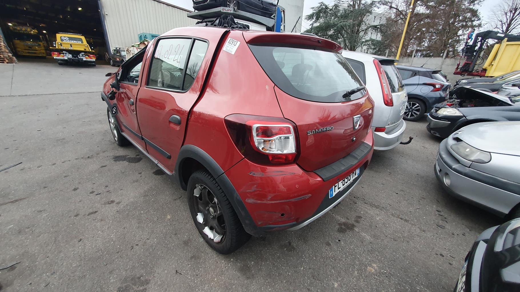 Extension d'aile avant droit pour DACIA SANDERO 2 PHASE 1 Extension d'aile avant droit pour DACIA SANDERO 2 PHASE 1