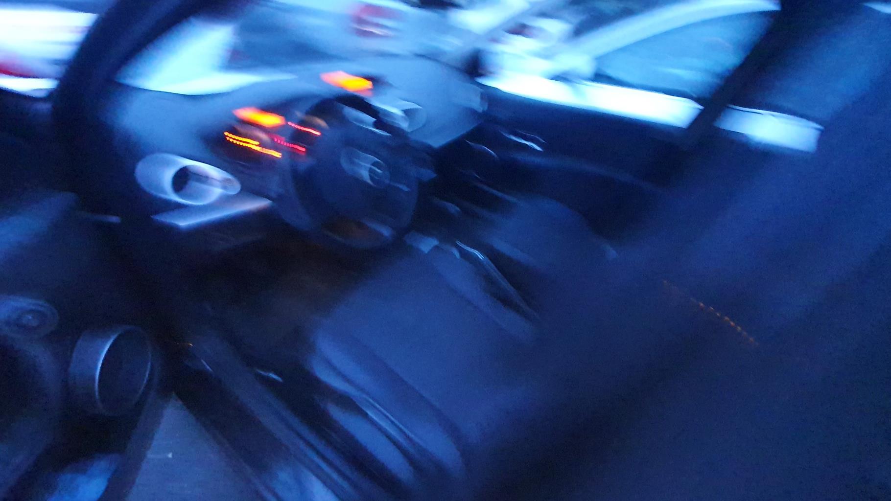 Pare boue avant gauche pour RENAULT CLIO 3 PHASE 1 Pare boue avant gauche pour RENAULT CLIO 3 PHASE 1