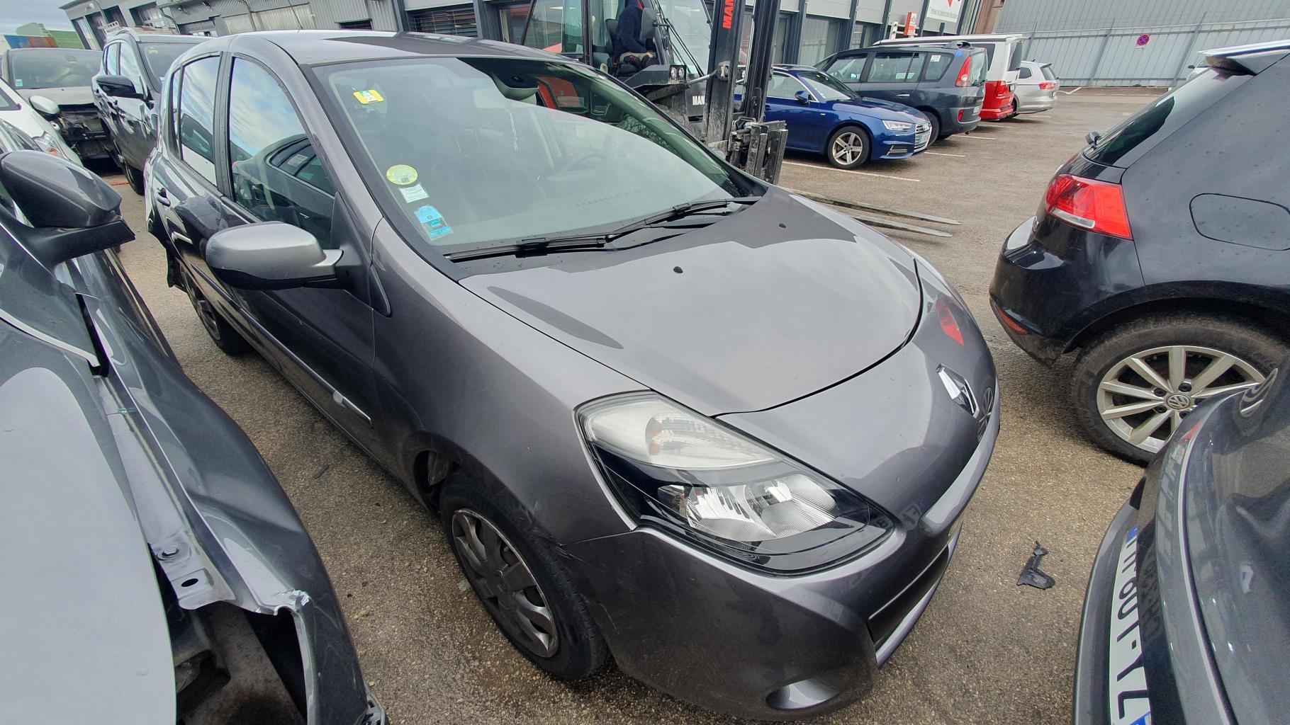 Echangeur air (Intercooler) pour RENAULT CLIO 3 PHASE 2 Echangeur air (Intercooler) pour RENAULT CLIO 3 PHASE 2