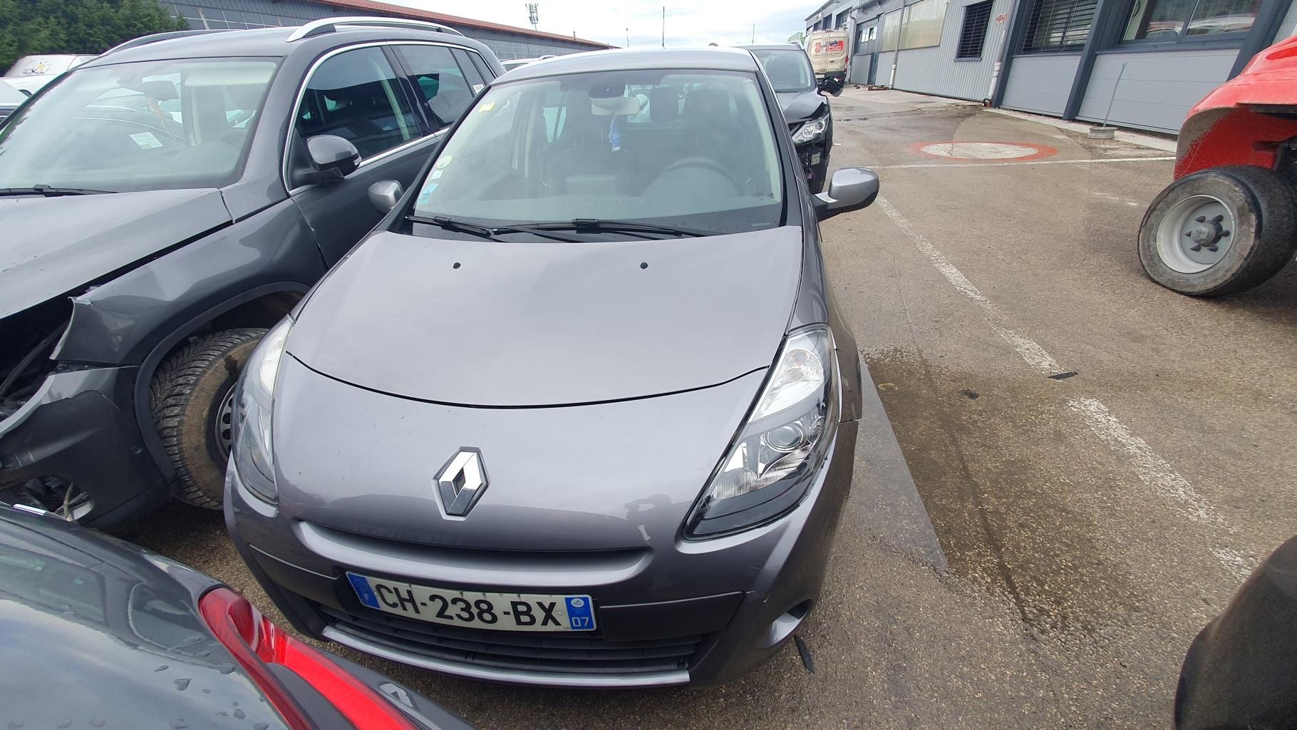 Echangeur air (Intercooler) pour RENAULT CLIO 3 PHASE 2 Echangeur air (Intercooler) pour RENAULT CLIO 3 PHASE 2