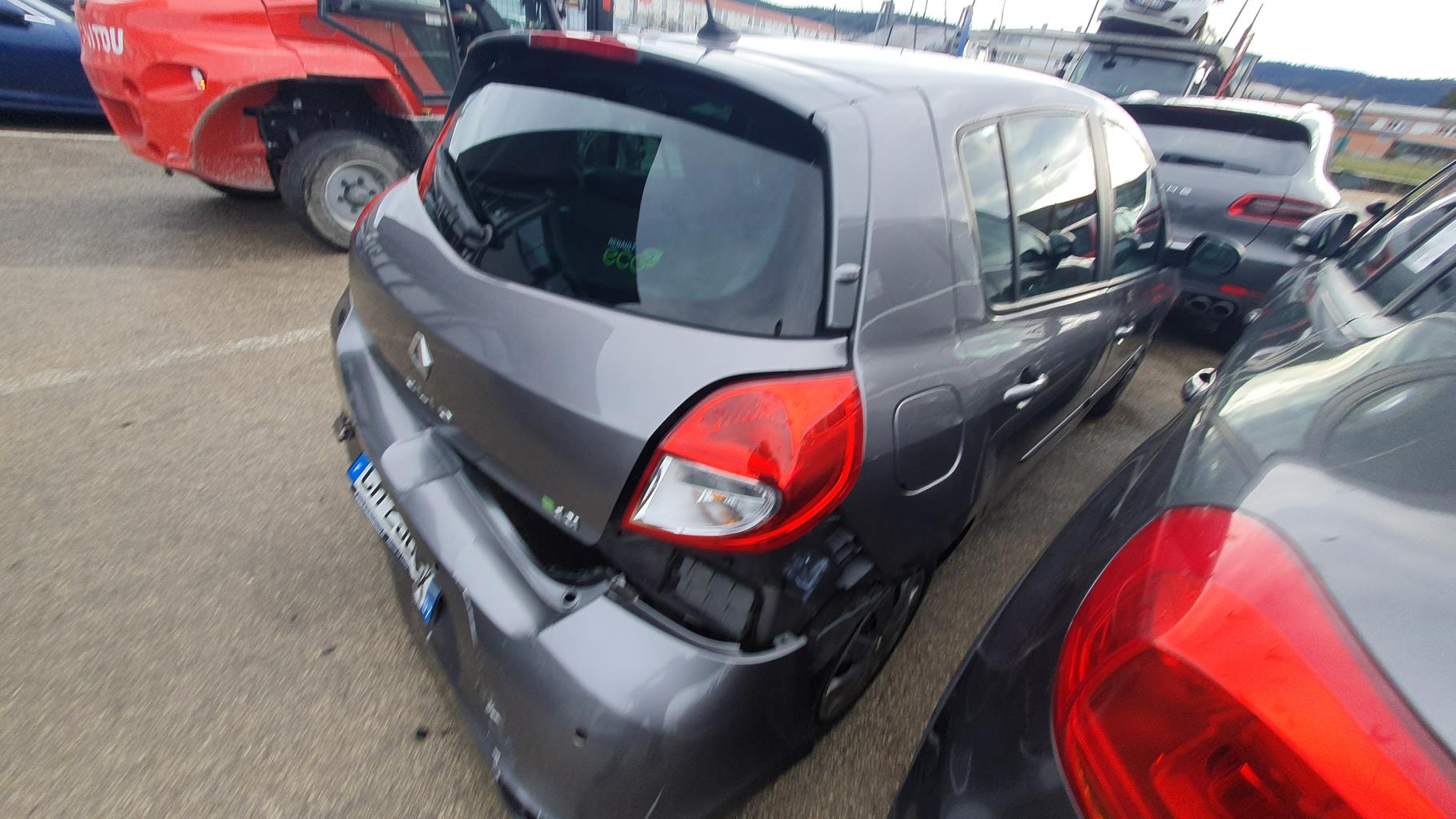 Echangeur air (Intercooler) pour RENAULT CLIO 3 PHASE 2 Echangeur air (Intercooler) pour RENAULT CLIO 3 PHASE 2