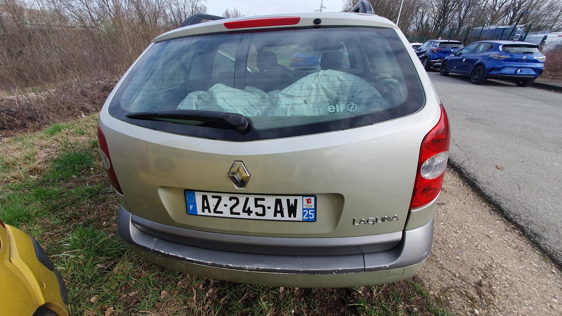 Optique avant principal droit (feux)(phare) pour RENAULT LAGUNA 2 PHASE 1 BREAK Optique avant principal droit (feux)(phare) pour RENAULT LAGUNA 2 PHASE 1 BREAK