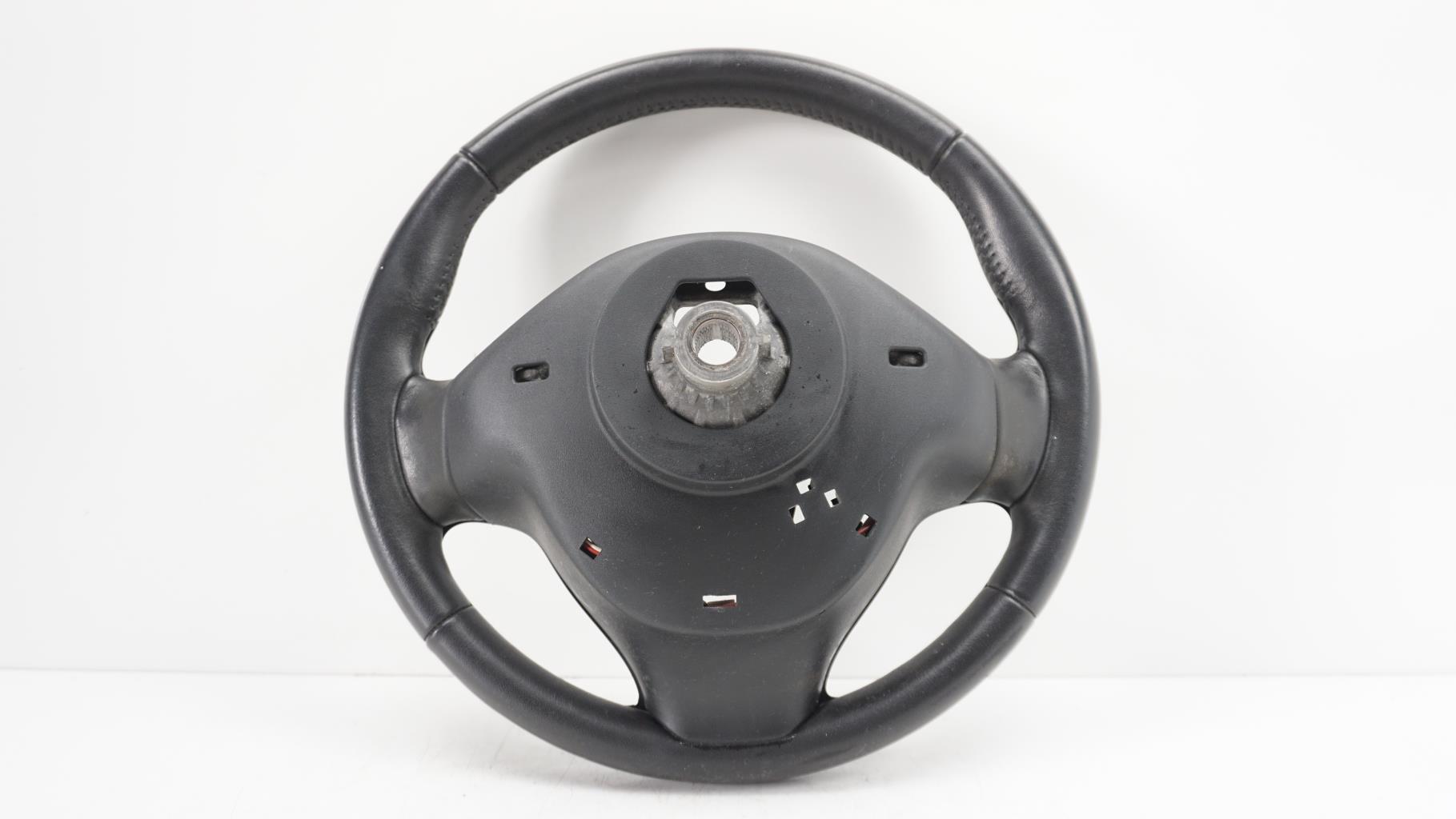 Volant RENAULT CLIO 4 PHASE 1 BREAK Diesel - 1