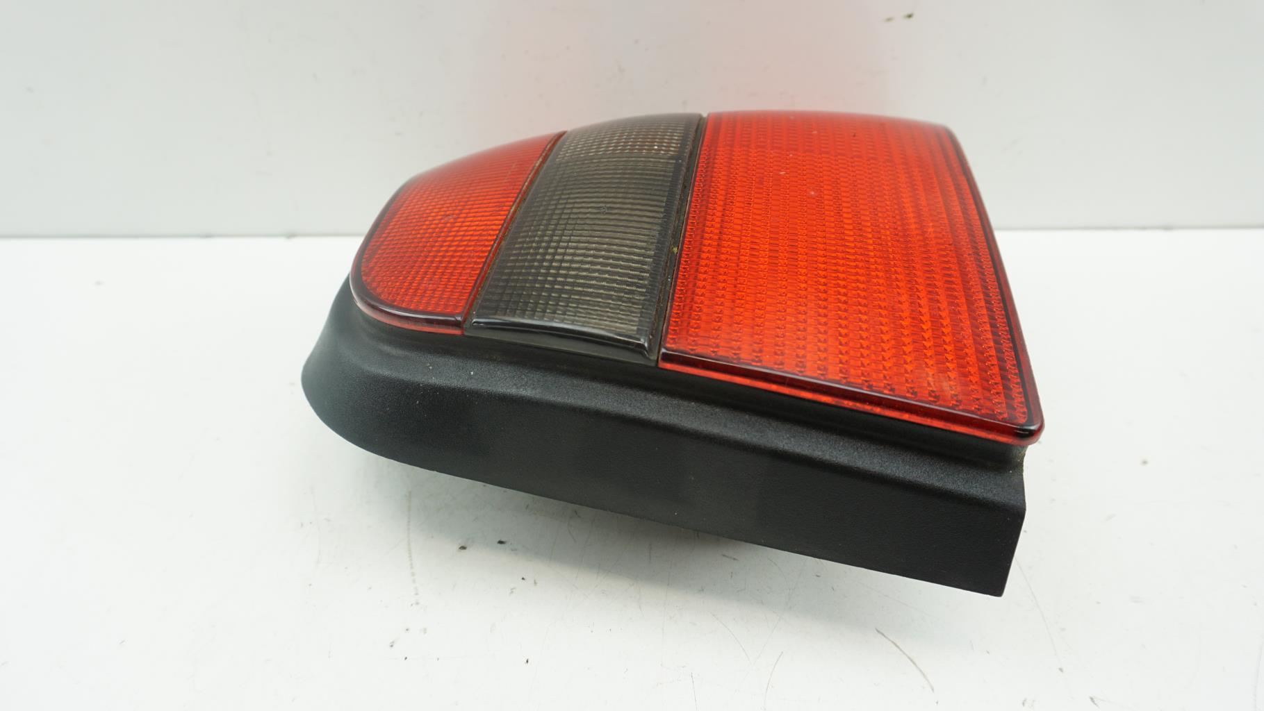Fanale posteriore principale destro (luci) SKODA FELICIA PHASE 2 Gasolina - 1