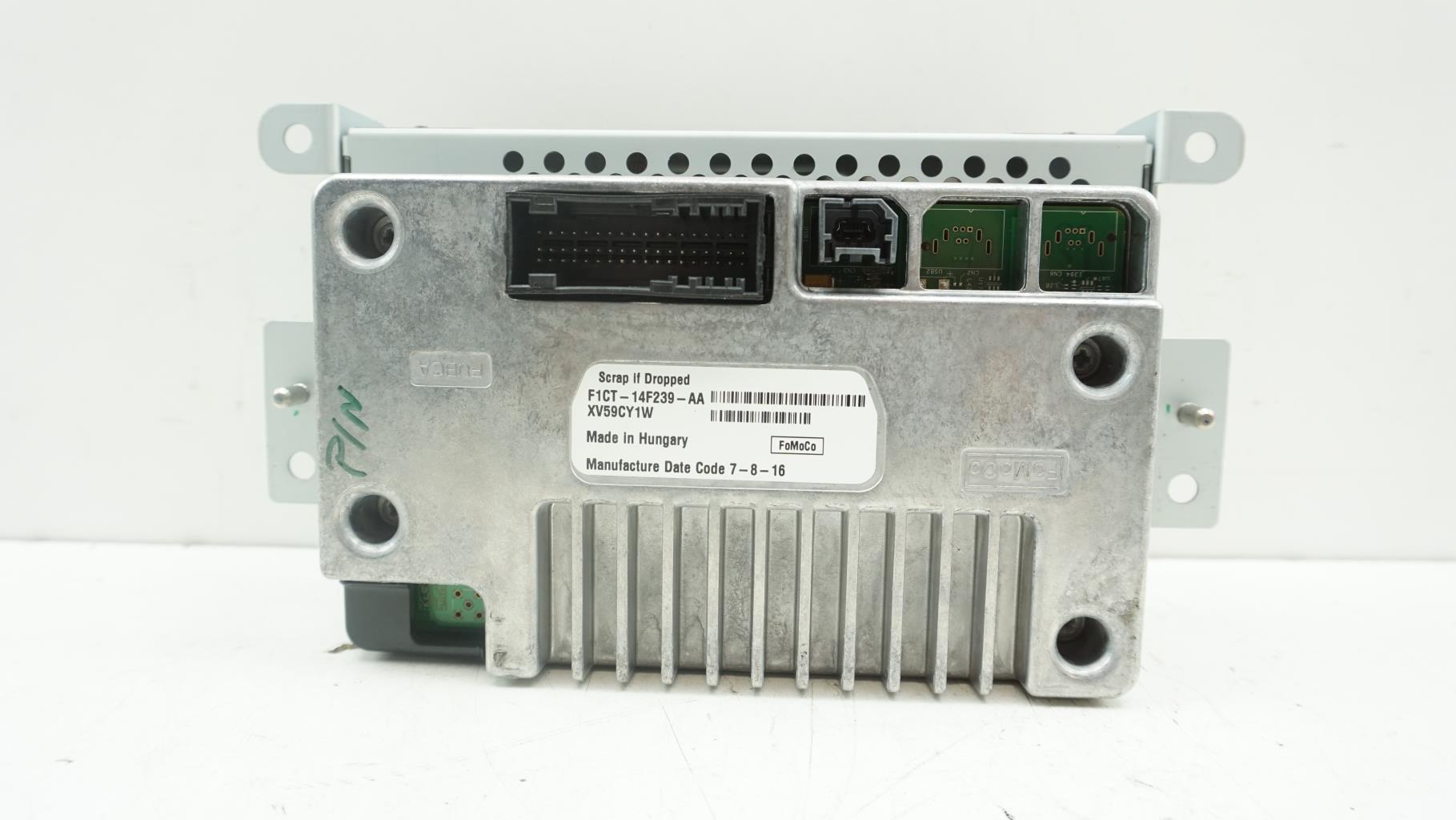 Ecran GPS FORD C-MAX 2 PHASE 2 Diesel - 1