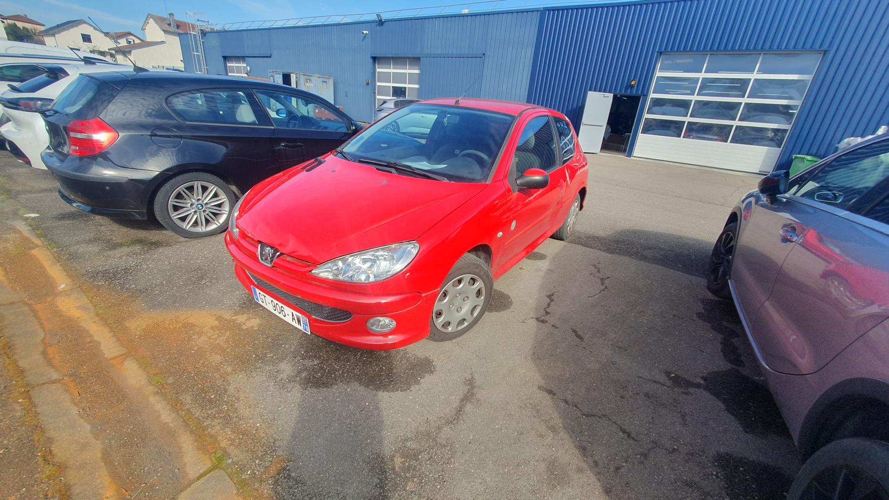 Pare boue avant gauche pour PEUGEOT 206 PHASE 2 Pare boue avant gauche pour PEUGEOT 206 PHASE 2