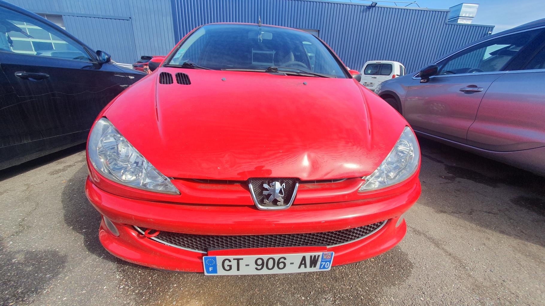 Pare boue avant gauche pour PEUGEOT 206 PHASE 2 Pare boue avant gauche pour PEUGEOT 206 PHASE 2