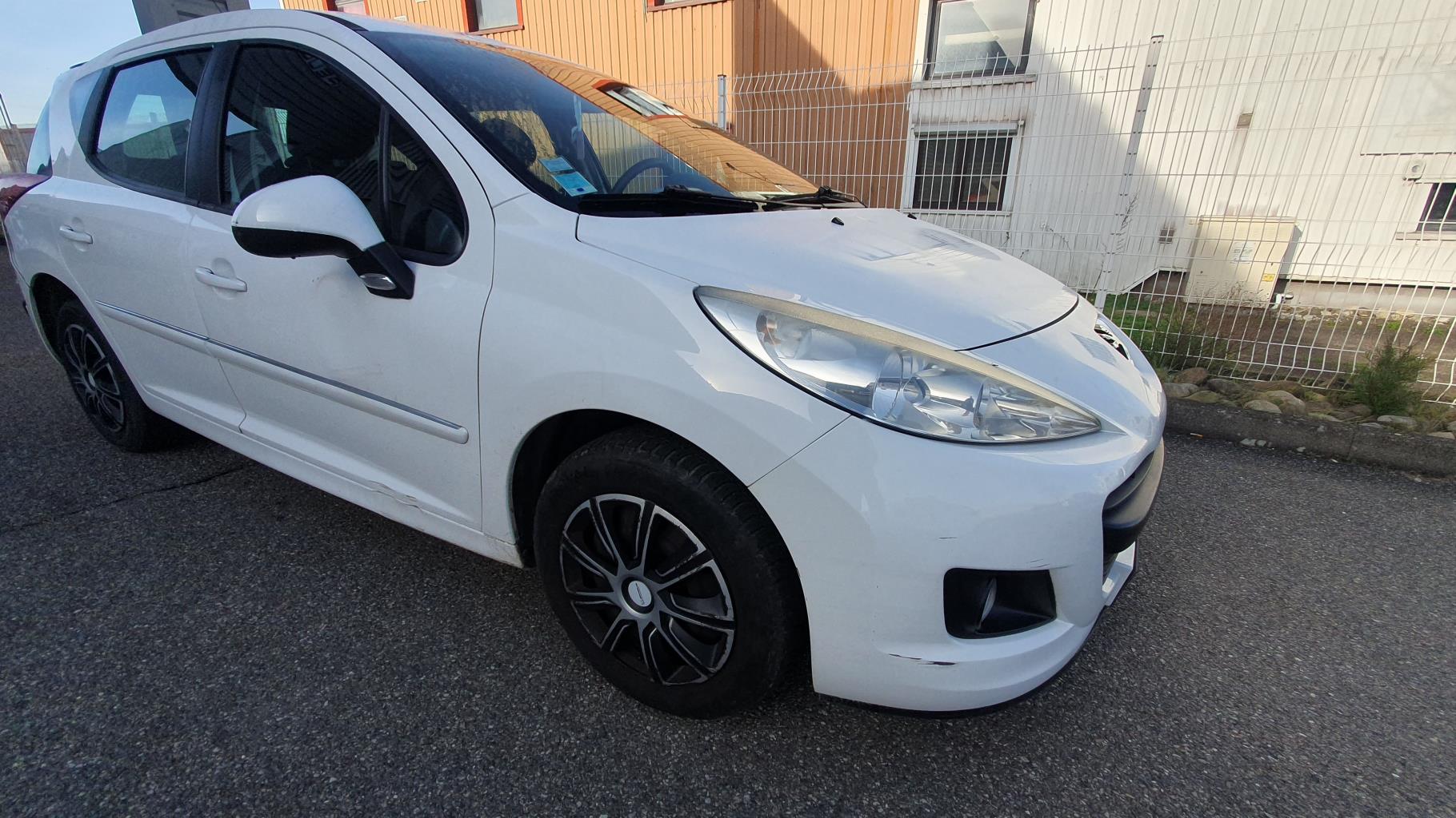 Air bag conducteur pour PEUGEOT 207 PHASE 1 BREAK Air bag conducteur pour PEUGEOT 207 PHASE 1 BREAK