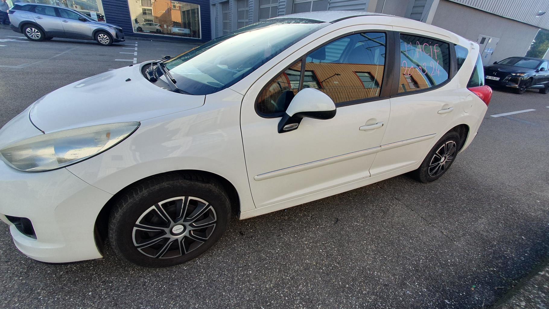 Air bag conducteur pour PEUGEOT 207 PHASE 1 BREAK Air bag conducteur pour PEUGEOT 207 PHASE 1 BREAK