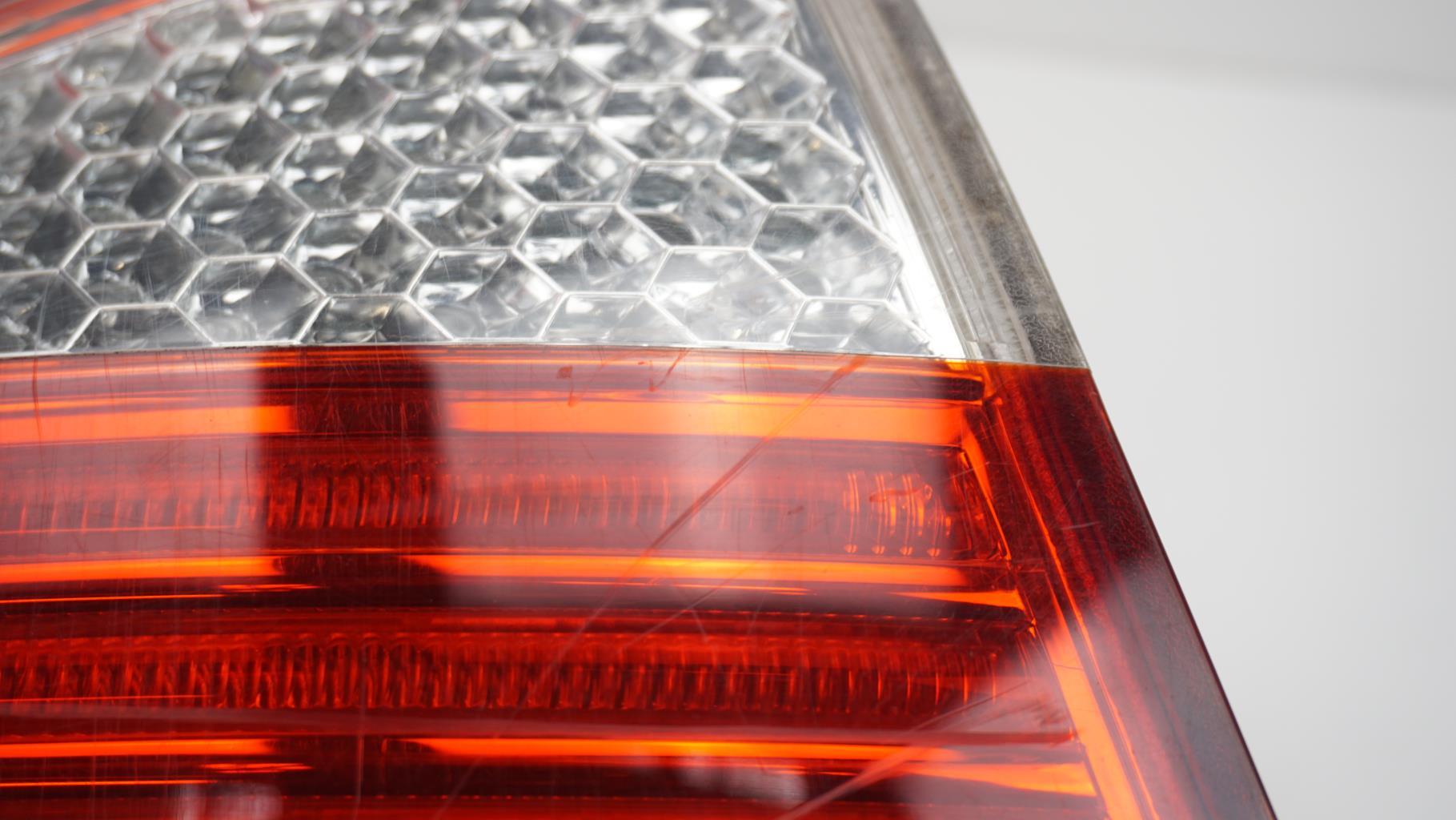 Fanale posteriore principale sinistro (luci) FORD MONDEO 3 PHASE 1 Diésel - 1