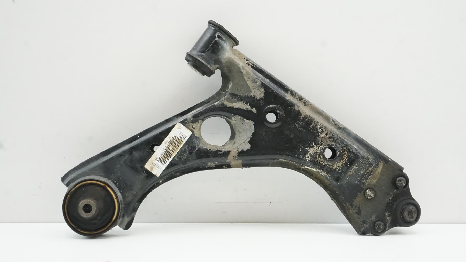 Triangle avant droit OPEL CORSA E Essence - 1