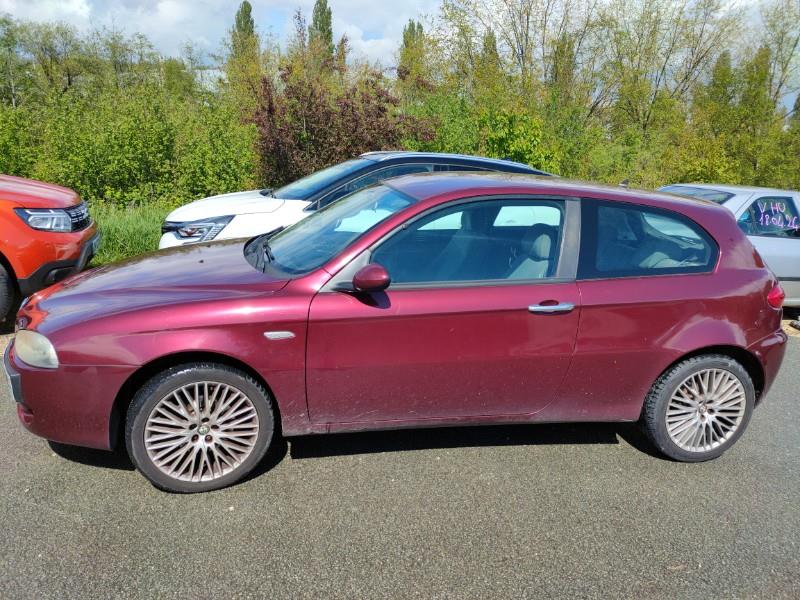 Pare choc arriere pour ALFA ROMEO 147 PHASE 2 Pare choc arriere pour ALFA ROMEO 147 PHASE 2