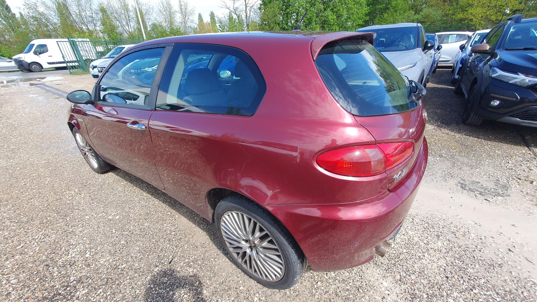 Pare choc arriere pour ALFA ROMEO 147 PHASE 2 Pare choc arriere pour ALFA ROMEO 147 PHASE 2