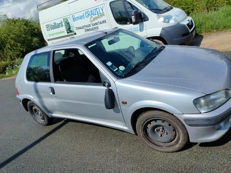 Optique avant principal droit (feux)(phare) pour PEUGEOT 106 PHASE 2 Optique avant principal droit (feux)(phare) pour PEUGEOT 106 PHASE 2