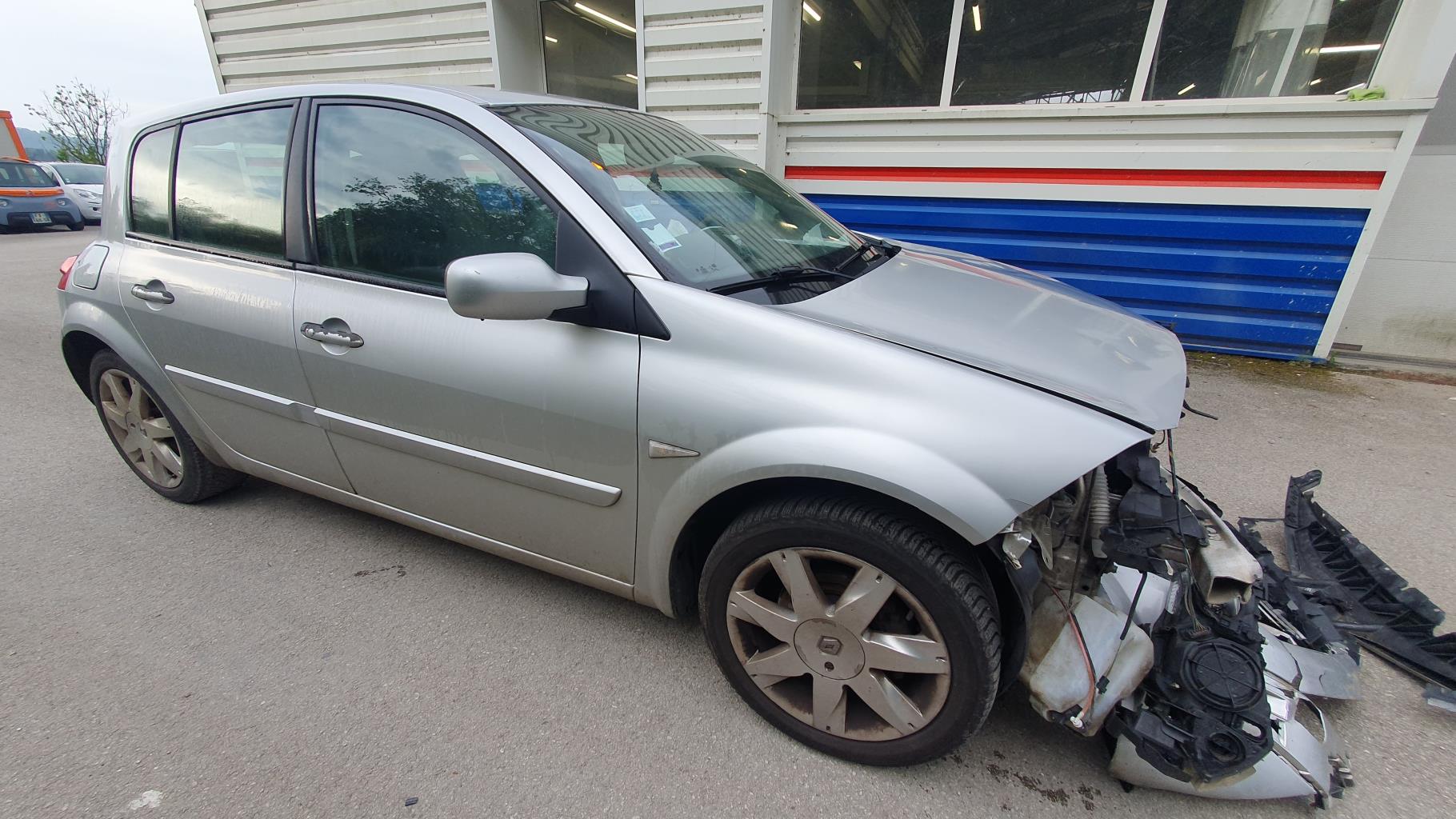 Serrure avant droit pour RENAULT MEGANE 2 PHASE 2 Serrure avant droit pour RENAULT MEGANE 2 PHASE 2