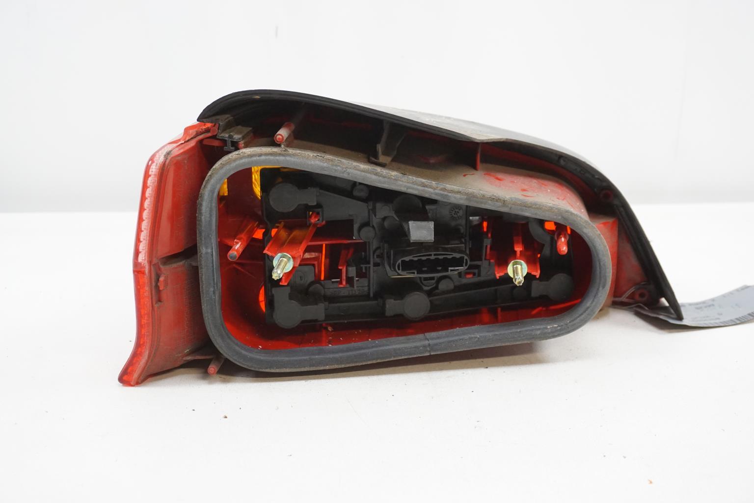 Fanale posteriore principale destro (luci) PEUGEOT 106 PHASE 2 Gasolina - 1