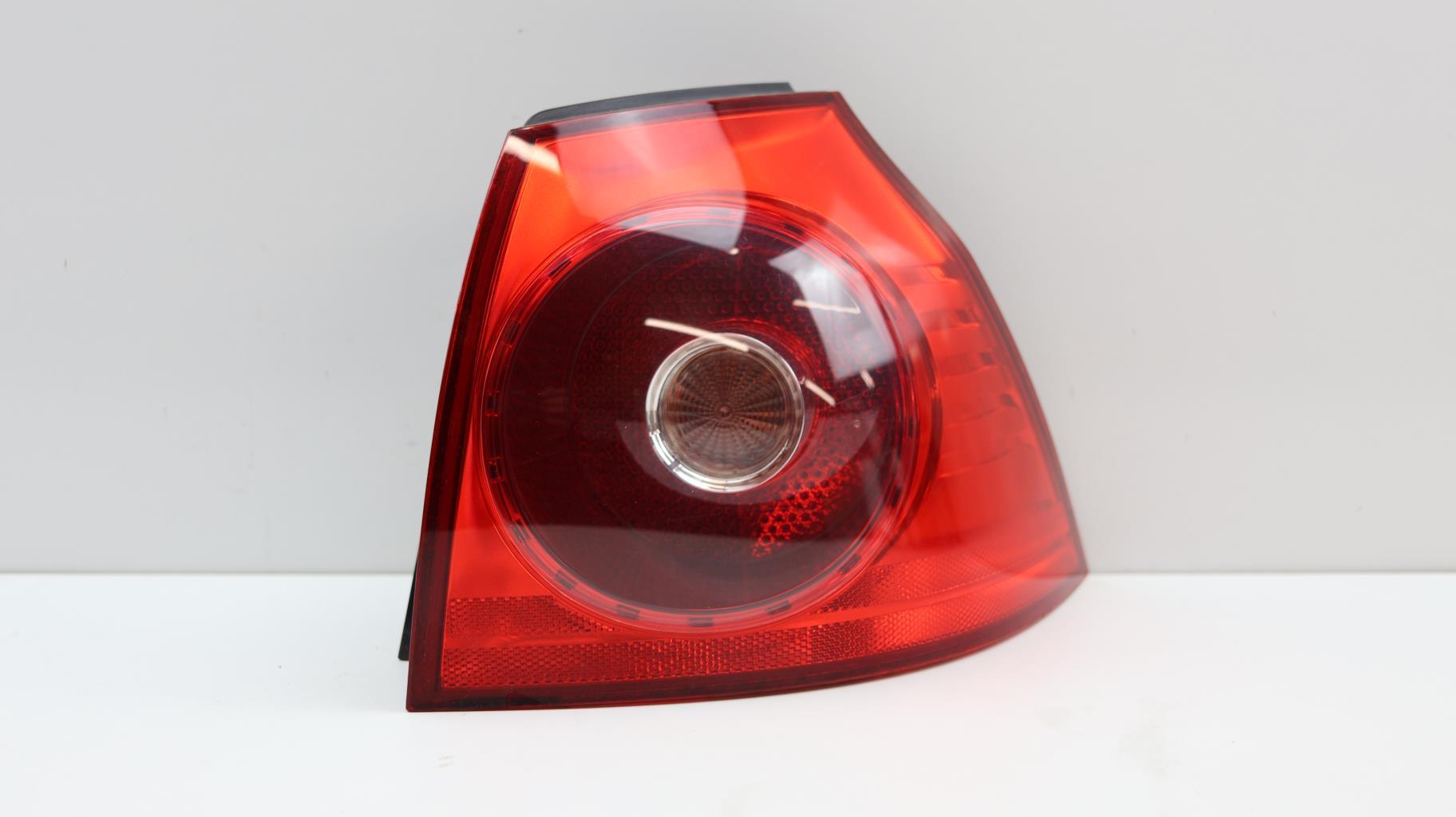Fanale posteriore principale destro (luci) VOLKSWAGEN GOLF 5 Diésel - 1