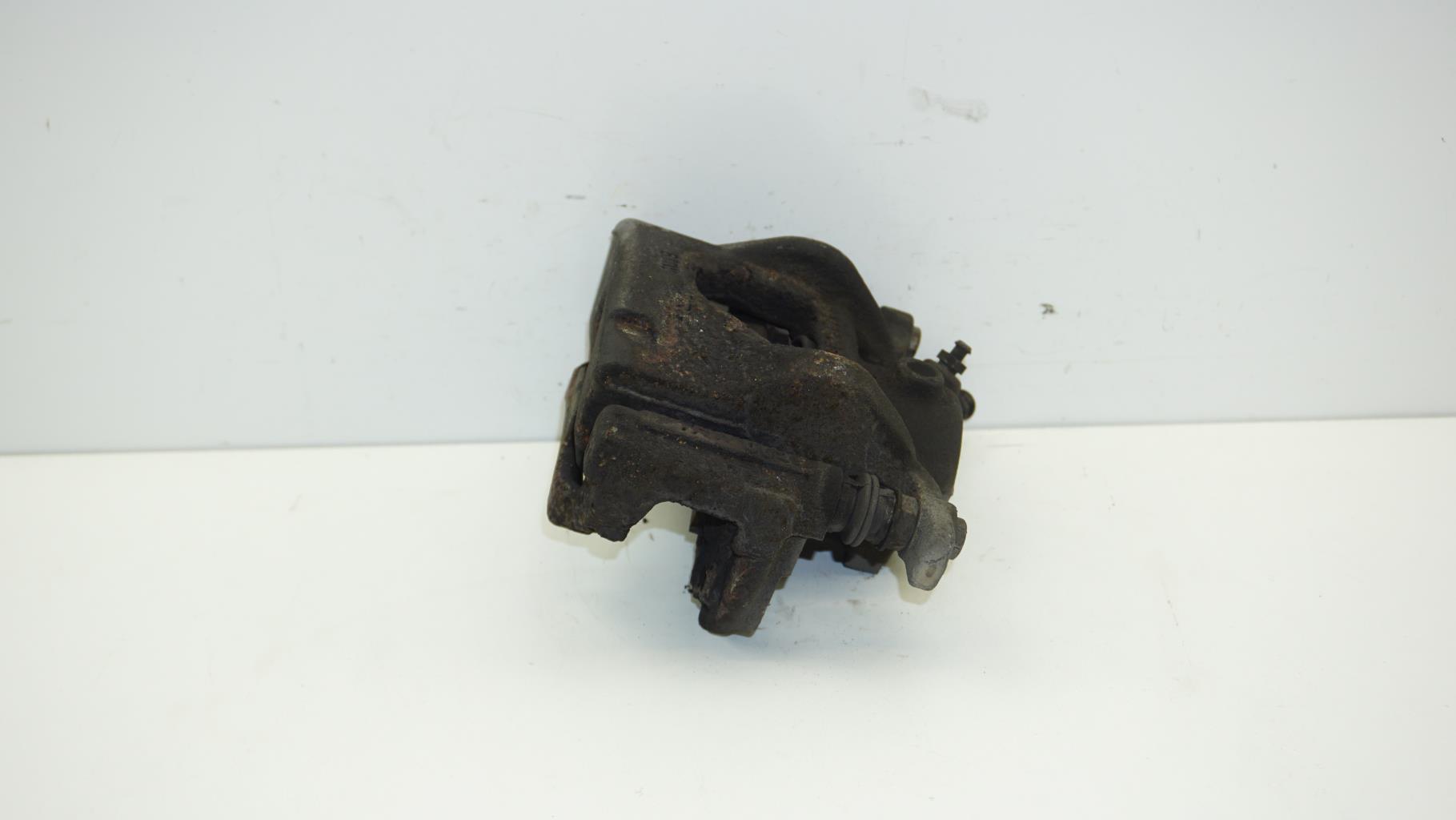 Pinza freni anteriore destra BMW SERIE 2 F46 GRAN TOURER PHASE 1 Diésel - 1