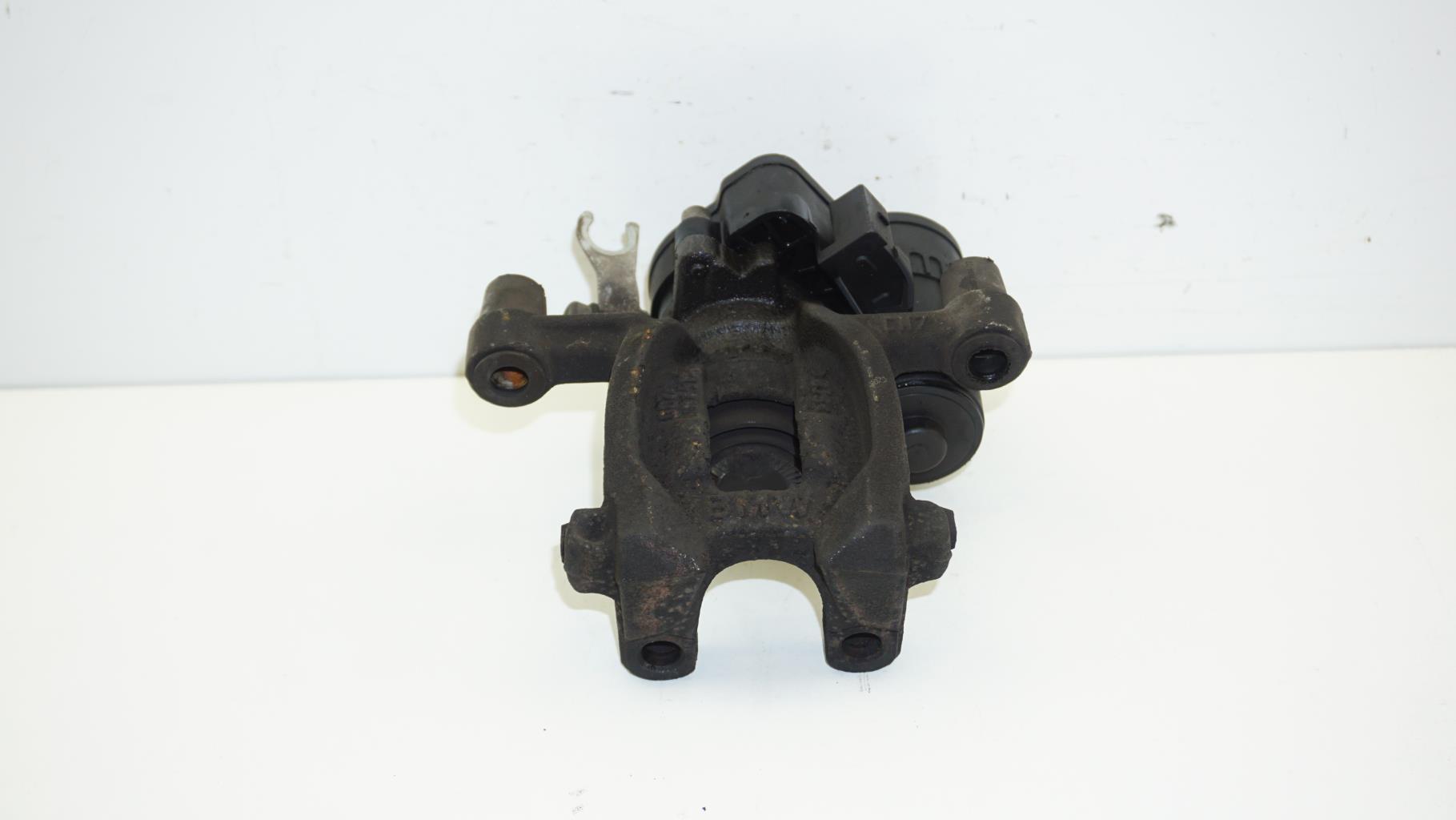 Pinza freni posteriore sinistra BMW SERIE 2 F46 GRAN TOURER PHASE 1 Diésel - 1
