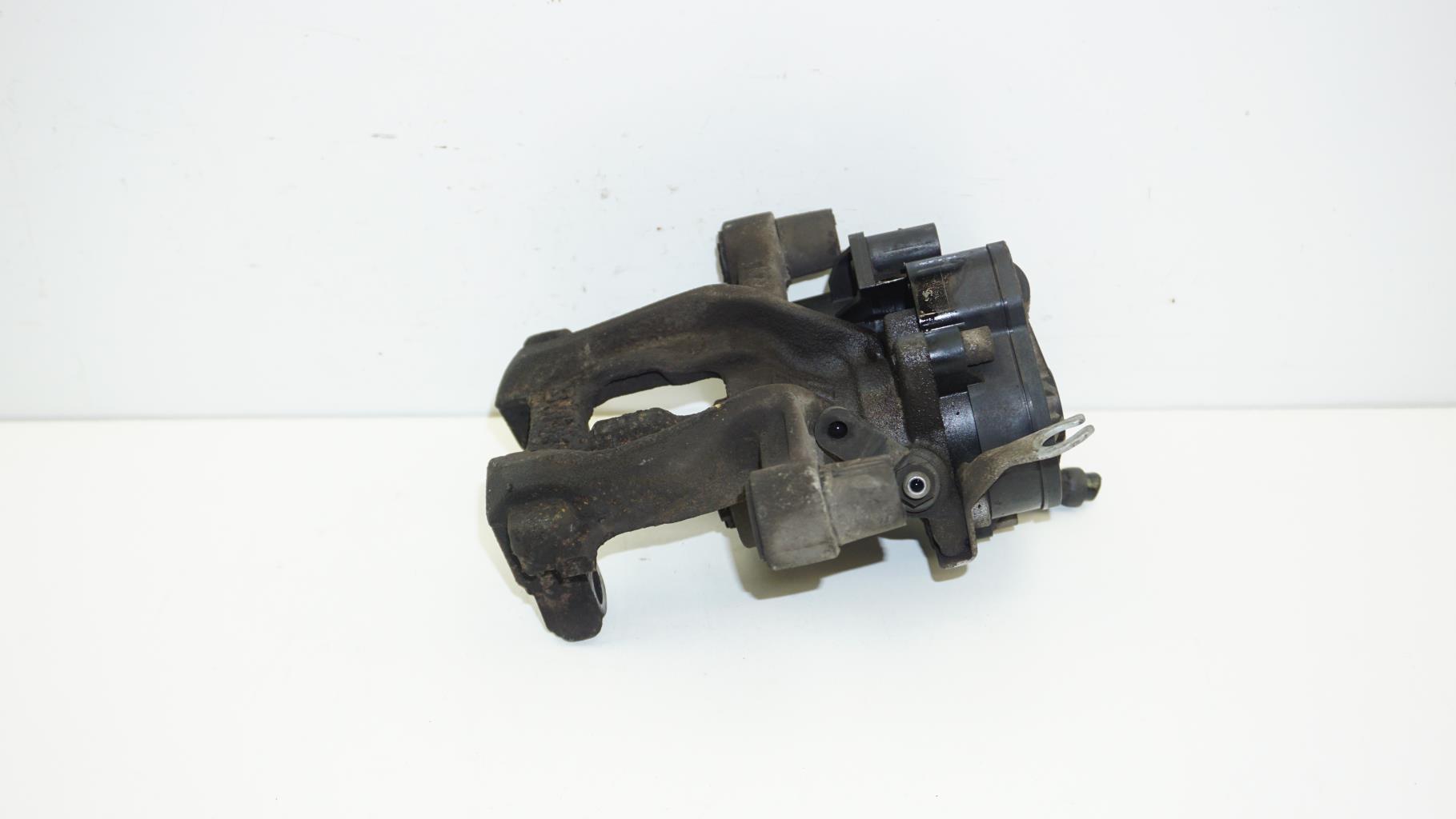 Pinza freni posteriore destra BMW SERIE 2 F46 GRAN TOURER PHASE 1 Diésel - 1