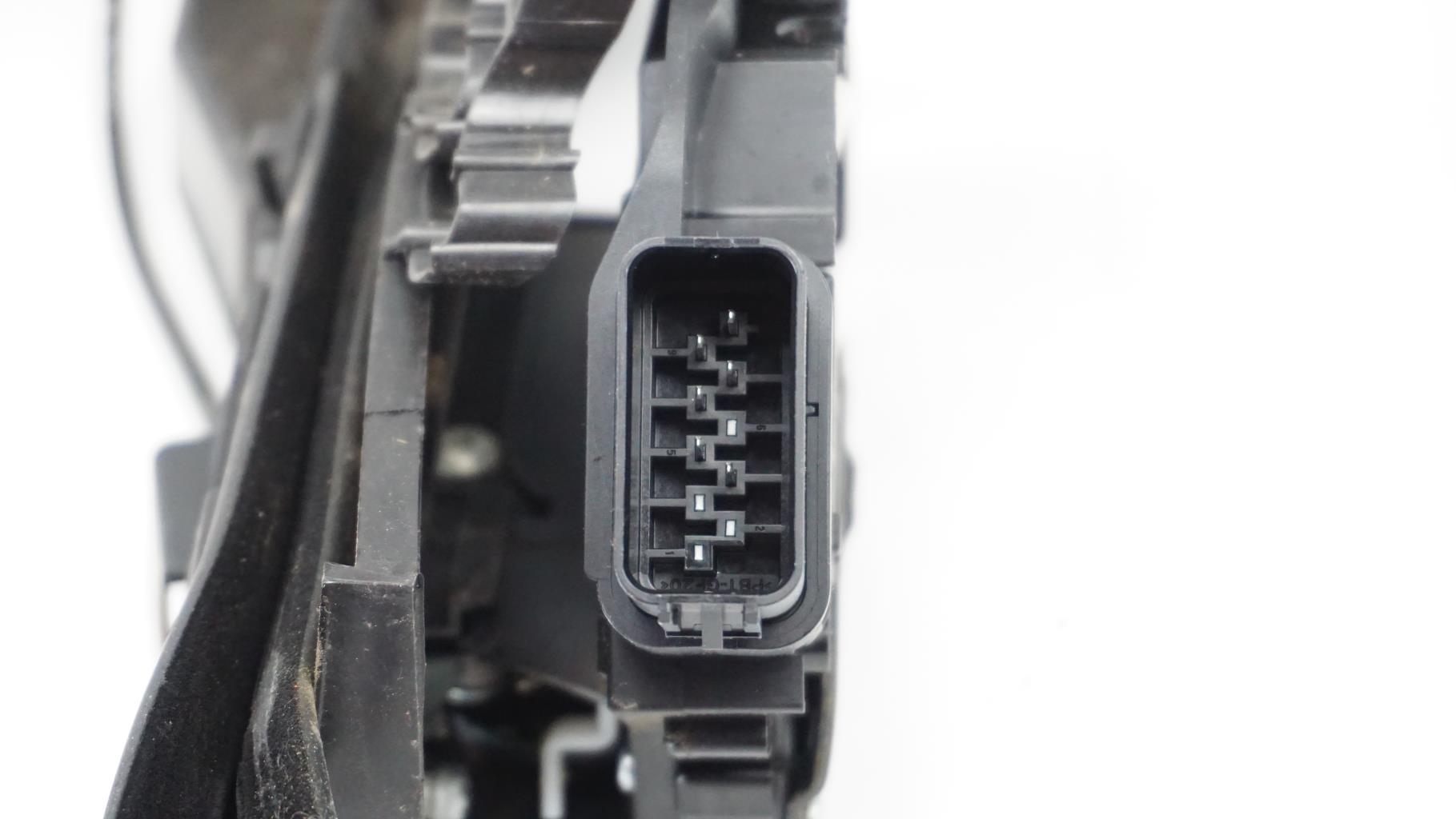 Serrure avant droit FORD FOCUS 2 PHASE 1 Essence - 1