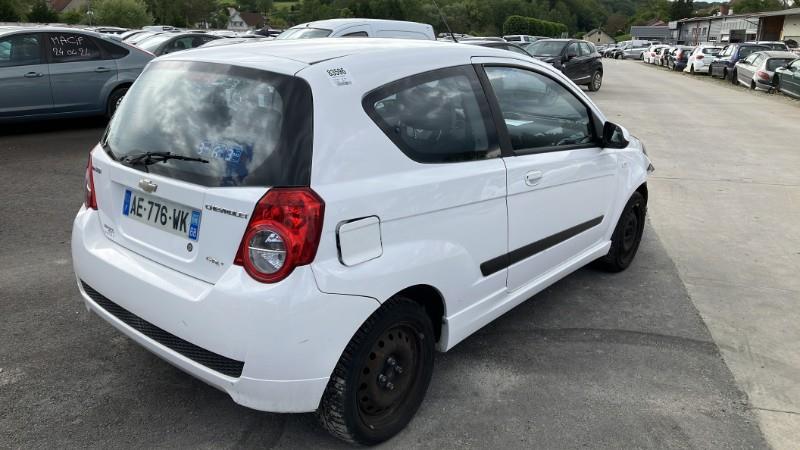 Pare boue avant gauche pour CHEVROLET AVEO 1 Pare boue avant gauche pour CHEVROLET AVEO 1