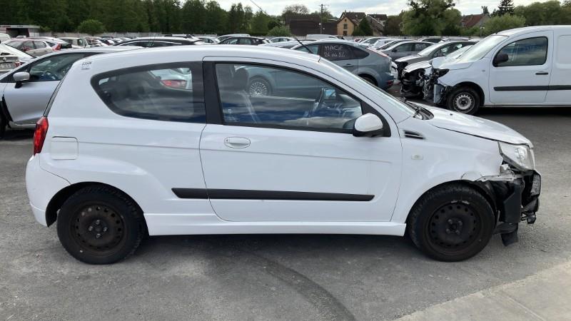 Pare boue avant gauche pour CHEVROLET AVEO 1 Pare boue avant gauche pour CHEVROLET AVEO 1