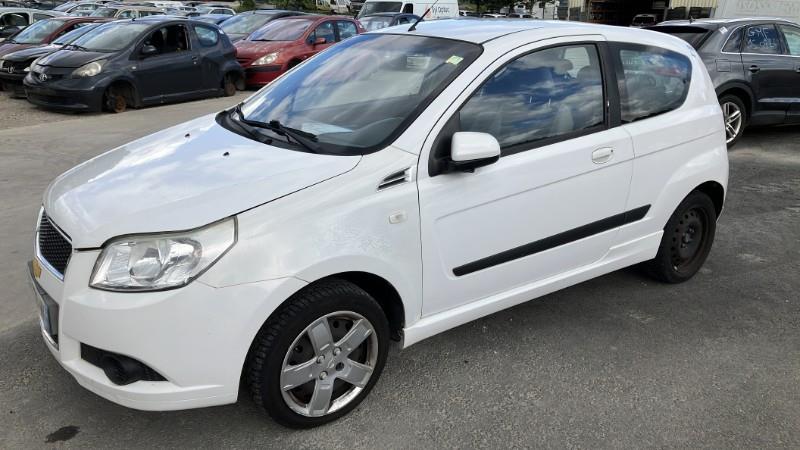 Pare boue avant gauche pour CHEVROLET AVEO 1 Pare boue avant gauche pour CHEVROLET AVEO 1