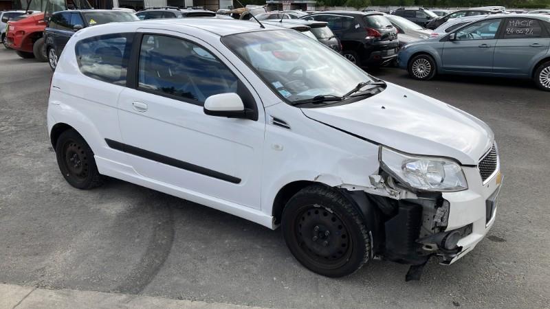 Pare boue avant gauche pour CHEVROLET AVEO 1 Pare boue avant gauche pour CHEVROLET AVEO 1